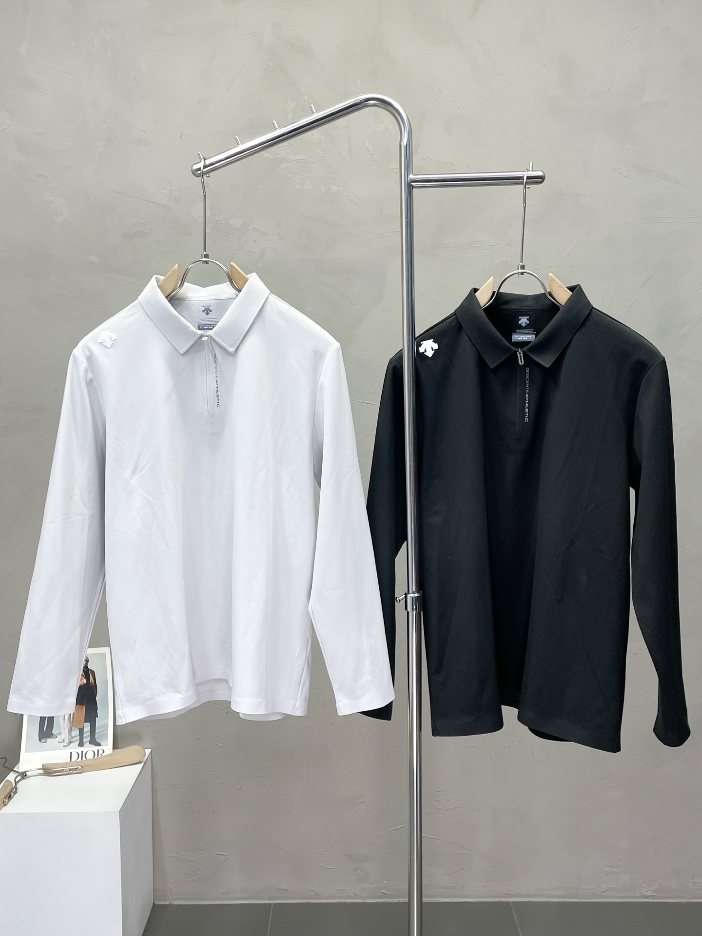 NO:540802,.DESCENTE exclusively offers new original single men's casual long sleeves, high-end customization, high-end version, fashionable and versatile imported fabric, super soft and delicate, skin-friendly and comfortable to wear, high-end boutique, OEM, fine-made, very good for men's essential items, complete three standards, M-4XL,,alexander wang19860909.DESCENTE迪桑特独家专供新款原单男士休闲长袖 高端定制 高端版本 时尚百搭爆款进口面料 手感超柔软细腻 穿着亲肤舒适 高端精品 代工厂精细做上身非常赞 男士必备单品 三标齐全 码数M-4XL,,alexander wang,Men's clothing