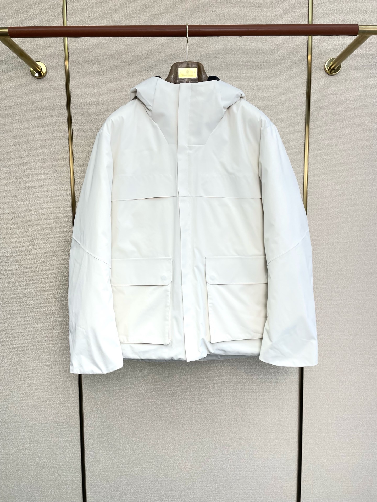 。羽绒服-ZEGNA杰尼亚💥独家专供秋冬新款高领连帽羽绒服。贸易公司渠道稀出，降温天气必备的保暖单品，不