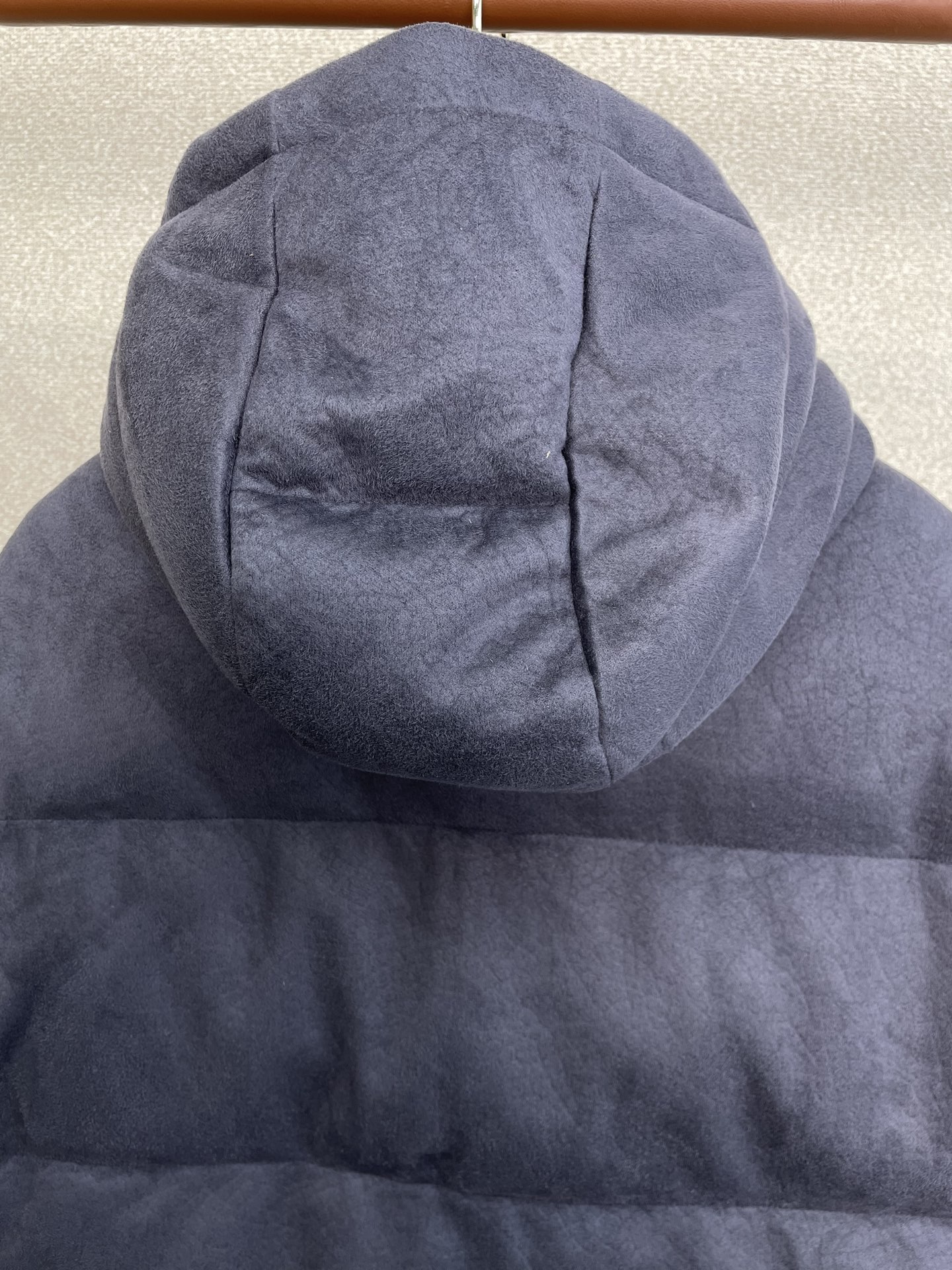 。羽绒服-Moncler蒙口💥独家专供秋冬新款高领连帽羽绒服。贸易公司渠道稀出，降温天气必备的保暖单品，