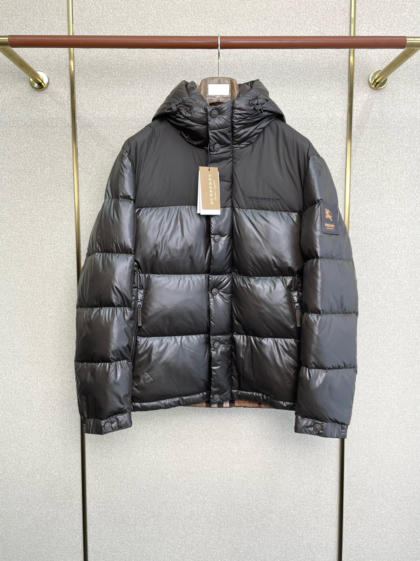 。羽绒服- Burberry巴宝莉💥独家专供秋冬新款高领连帽羽绒服 贸易公司渠道稀出，降温天气必备的保暖