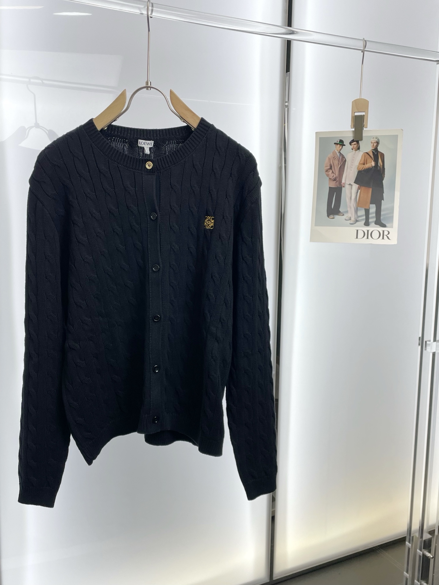 NO:598970,.LOEWE Luo Yiwei's new style is a must-have!  New original men's casual sweater, high-end customization, high-end version, fashionable and versatile imported fabrics, super soft and delicate to the touch, skin-friendly and comfortable to wear, warm and comfortable, high-end boutique, the upper body is exquisitely made by the factory, a must-have item for men, complete with three standards, size S-XL,,loewe,loewe,sweaters,alexander wang19860909.LOEWE罗意威砸锅卖铁都要上的新款！新款原单男士休闲毛衣 高端定制 高端版本 时尚百搭爆款进口面料 手感超柔软细腻 穿着亲肤舒适 保暖舒适 高端精品 代工厂精细做上身非常赞 男士必备单品 三标齐全 码数S-XL,,loewe,loewe,sweaters,alexander wang,Men's clothing