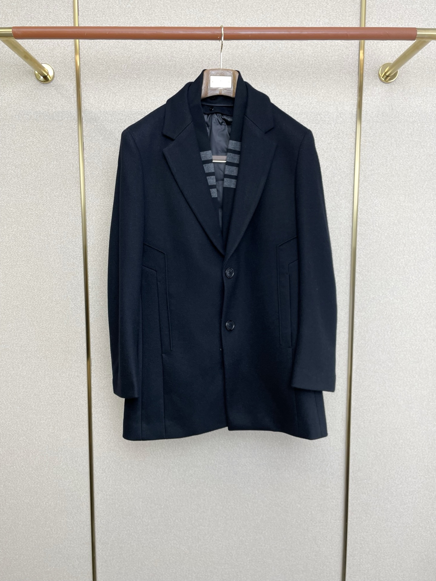 。中长款大衣-Thom Brown汤姆布朗💥砸锅卖铁都要上的新款！新款原单男士羊羔绒🧥大衣✨渠道特供 高