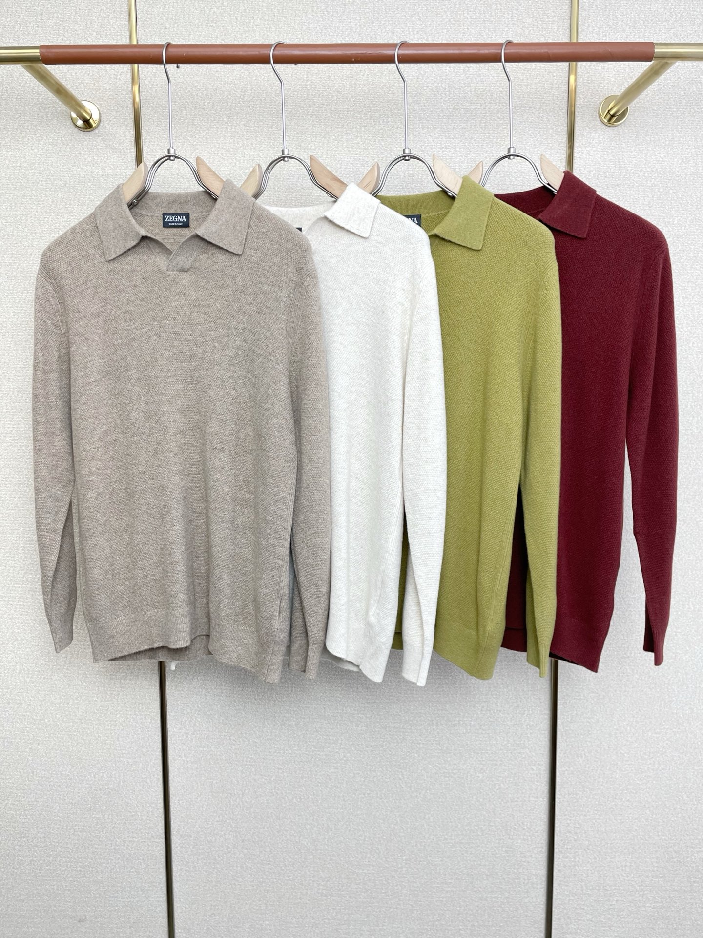 NO:607284,.ZEGNA Zegna’s new model is a must-have!  New original men's casual sweater, high-end customization, high-end version, fashionable and versatile imported fabrics, super soft and delicate to the touch, skin-friendly and comfortable to wear, high-end boutique, the upper body is exquisitely made by the factory, a must-have item for men, complete with three standards, size M-3XL,,zegna,sweaters,alexander wang19860909.ZEGNA杰尼亚砸锅卖铁都要上的新款！新款原单男士休闲毛衣 高端定制 高端版本 时尚百搭爆款进口面料 手感超柔软细腻 穿着亲肤舒适 高端精品 代工厂精细做上身非常赞 男士必备单品 三标齐全 码数M-3XL,,zegna,sweaters,alexander wang,Men's clothing