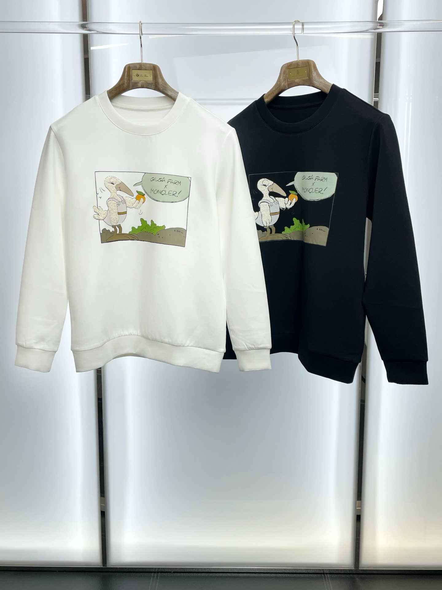 NO:609751,.Moncler’s new style is a must-have for everyone!  New original men's casual sweatshirt, high-end customization, high-end version, fashionable and versatile imported fabrics, super soft and delicate to the touch, skin-friendly and comfortable to wear, plus velvet to keep warm and comfortable, high-end boutique, the upper body is exquisitely made by the factory, and it is a must-have item for men. Three standards are complete. Size M-3XL, Moncler, hoodie, sweatshirts, alexander wang19860909.Moncler蒙口砸锅卖铁都要上的新款！新款原单男士休闲卫衣 高端定制 高端版本 时尚百搭爆款进口面料 手感超柔软细腻 穿着亲肤舒适 加绒保暖舒适 高端精品 代工厂精细做上身非常赞 男士必备单品 三标齐全 码数M-3XL,,Moncler,hoodie,sweatshirts,alexander wang,Men's clothing