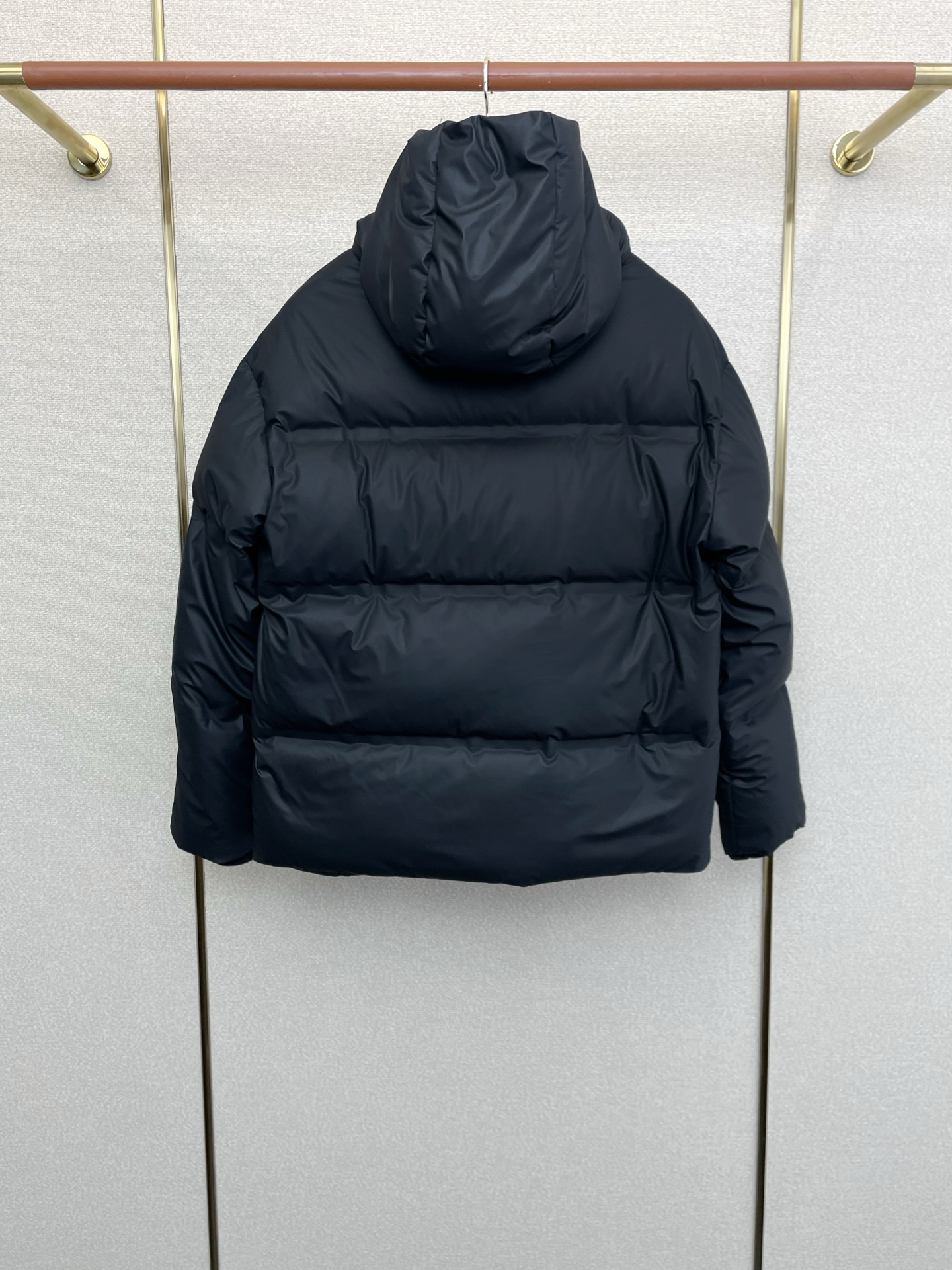 。羽绒服-Burberry巴宝莉💥砸锅卖铁都要上的新款！秋冬新款连帽羽绒服。贸易公司渠道稀出，降温天气必