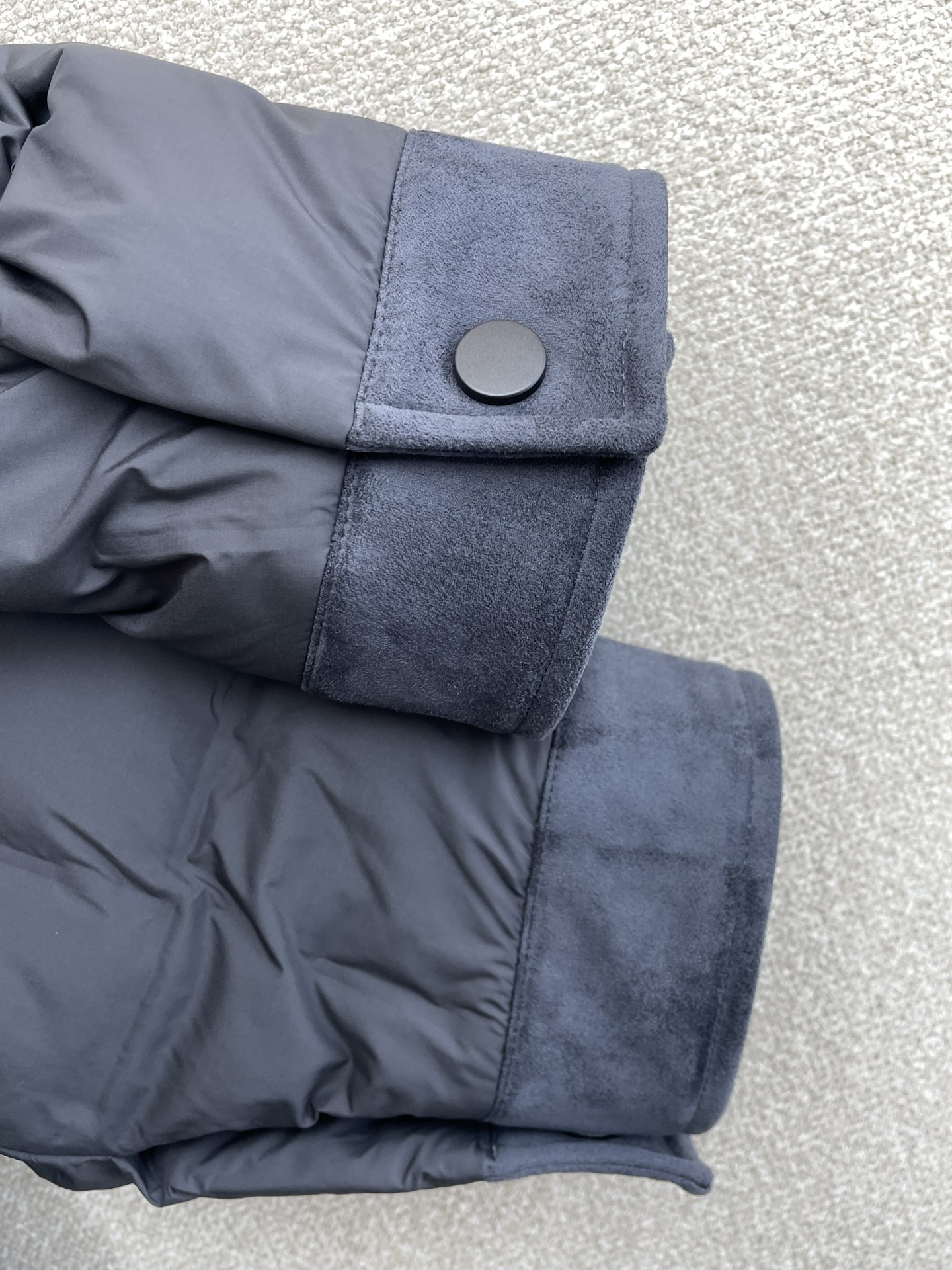 。羽绒服-ZEGNA杰尼亚💥砸锅卖铁都要上的新款！秋冬新款羽绒服。贸易公司渠道稀出，降温天气必备的保暖单