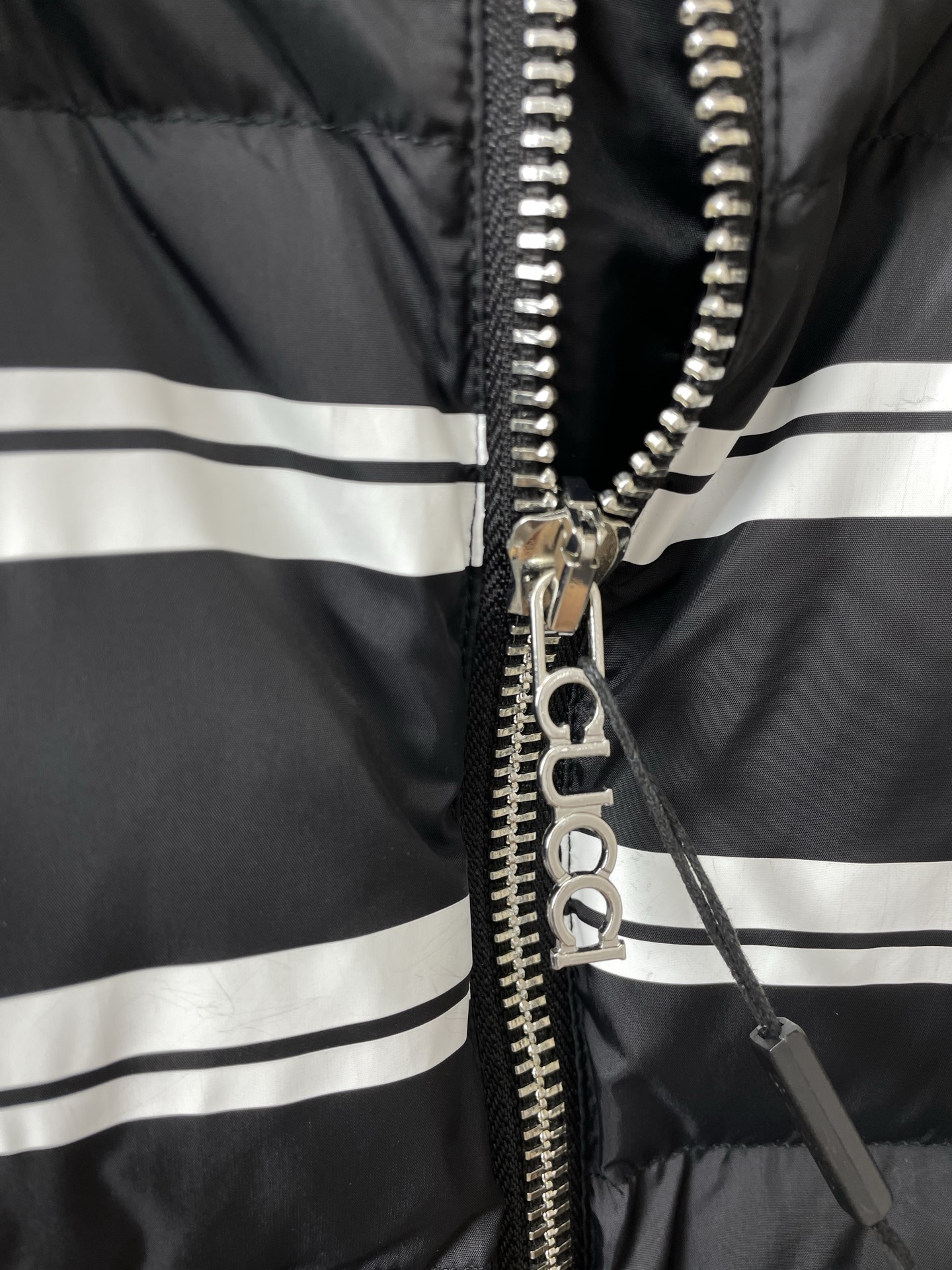 。羽绒服- Gucci古驰💥砸锅卖铁都要上的新款！秋冬新款羽绒服 贸易公司渠道稀出，降温天气必备的保暖单