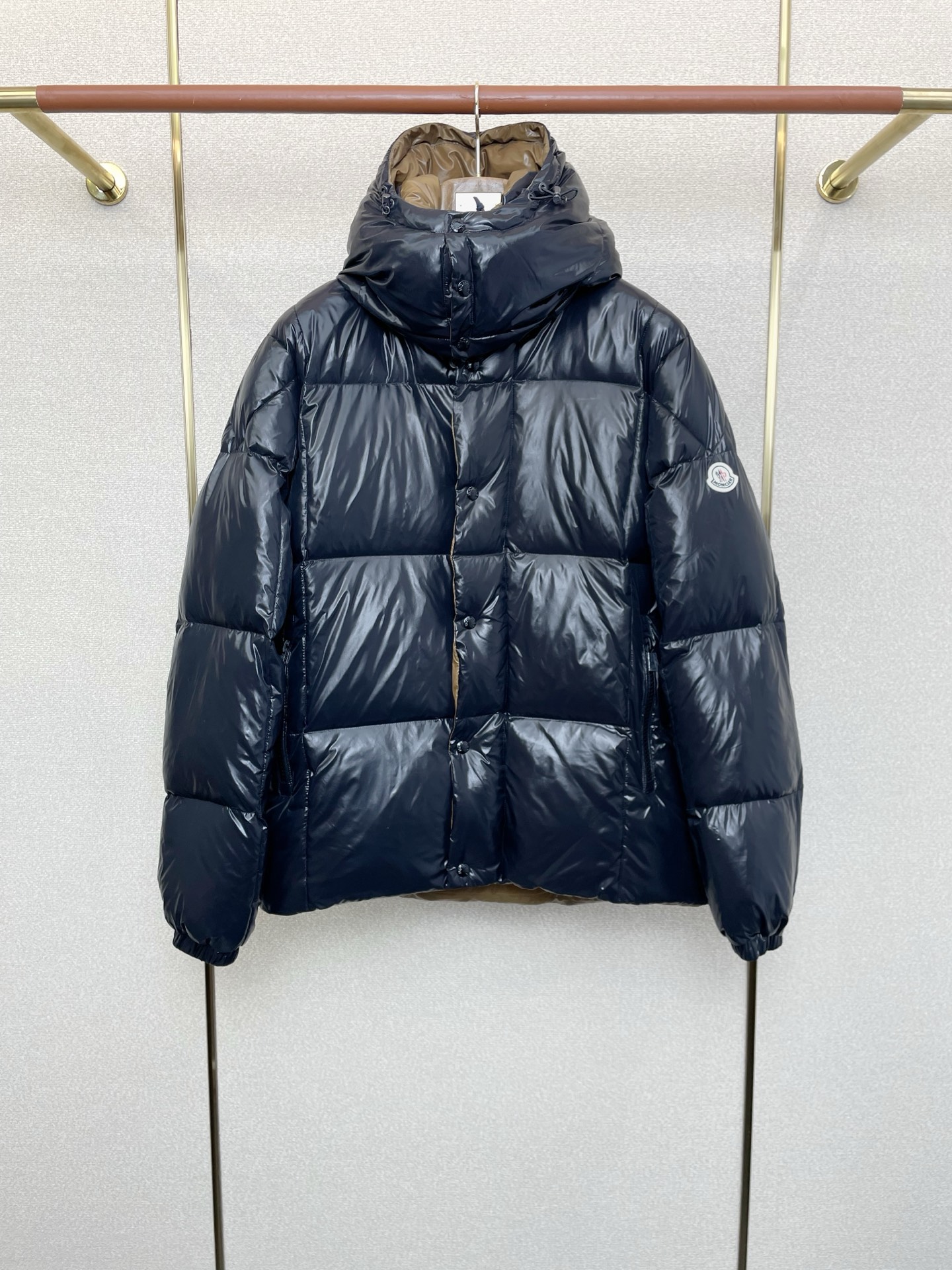 。羽绒服-Moncler蒙口💥砸锅卖铁都要上的新款！秋冬新款羽绒服 贸易公司渠道稀出，降温天气必备的保暖