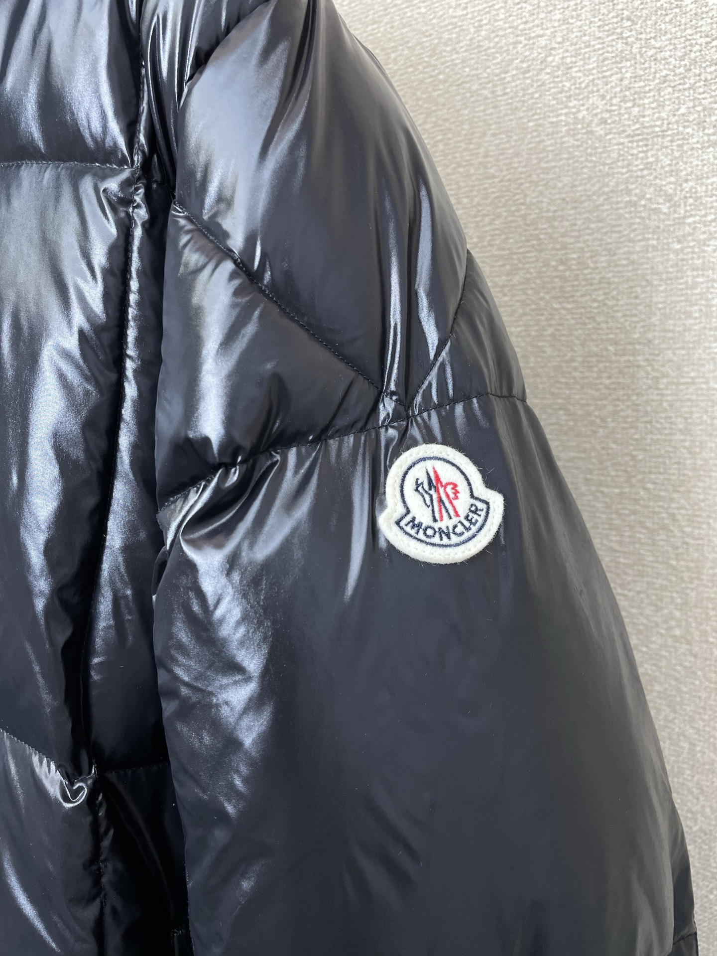 。羽绒服-Moncler蒙口💥砸锅卖铁都要上的新款！秋冬新款羽绒服 贸易公司渠道稀出，降温天气必备的保暖