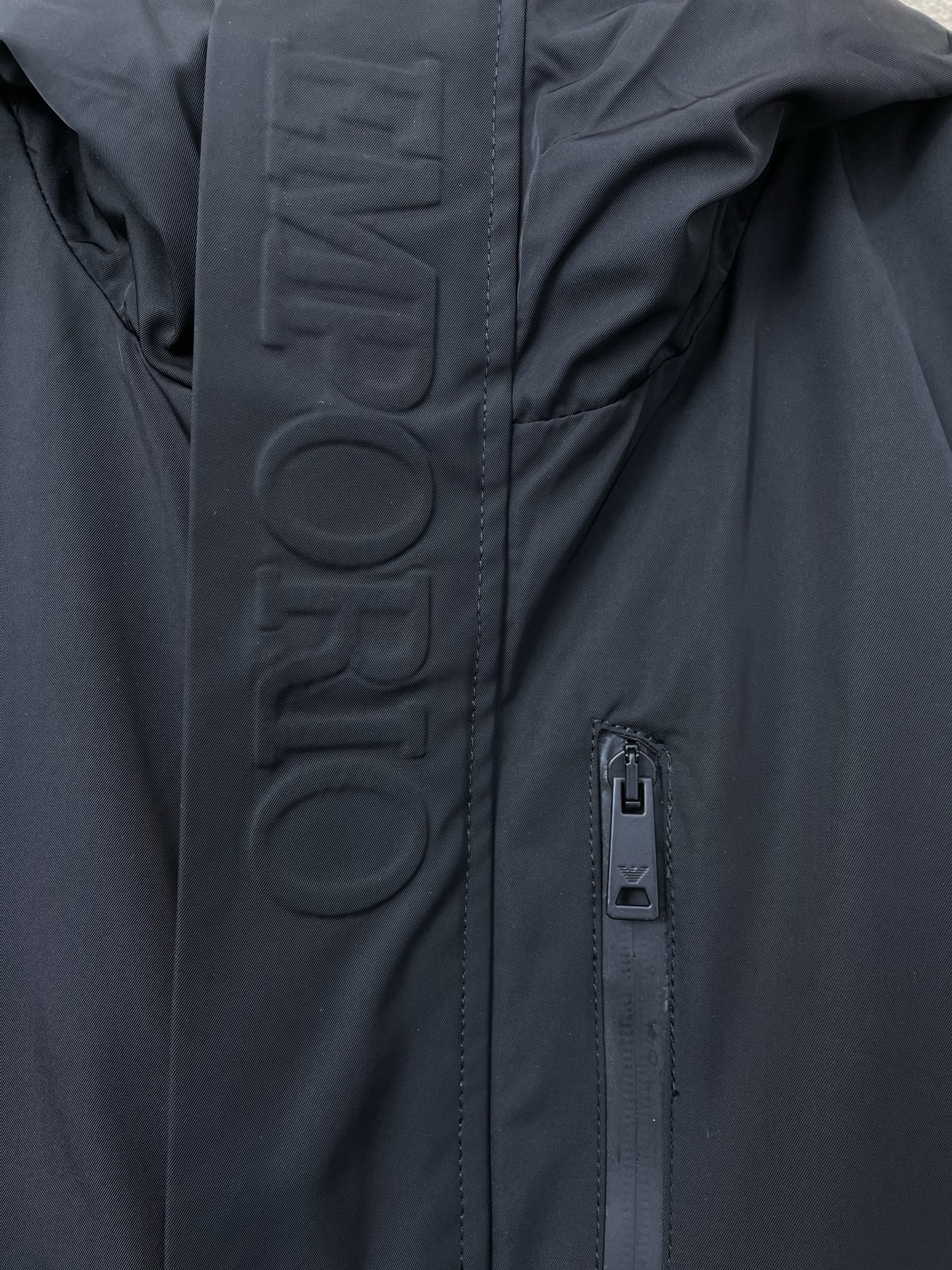 。羽绒服-ARMANI阿玛尼💥砸锅卖铁都要上的新款！秋冬新款经典连帽羽绒服，贸易公司渠道稀出，降温天气必