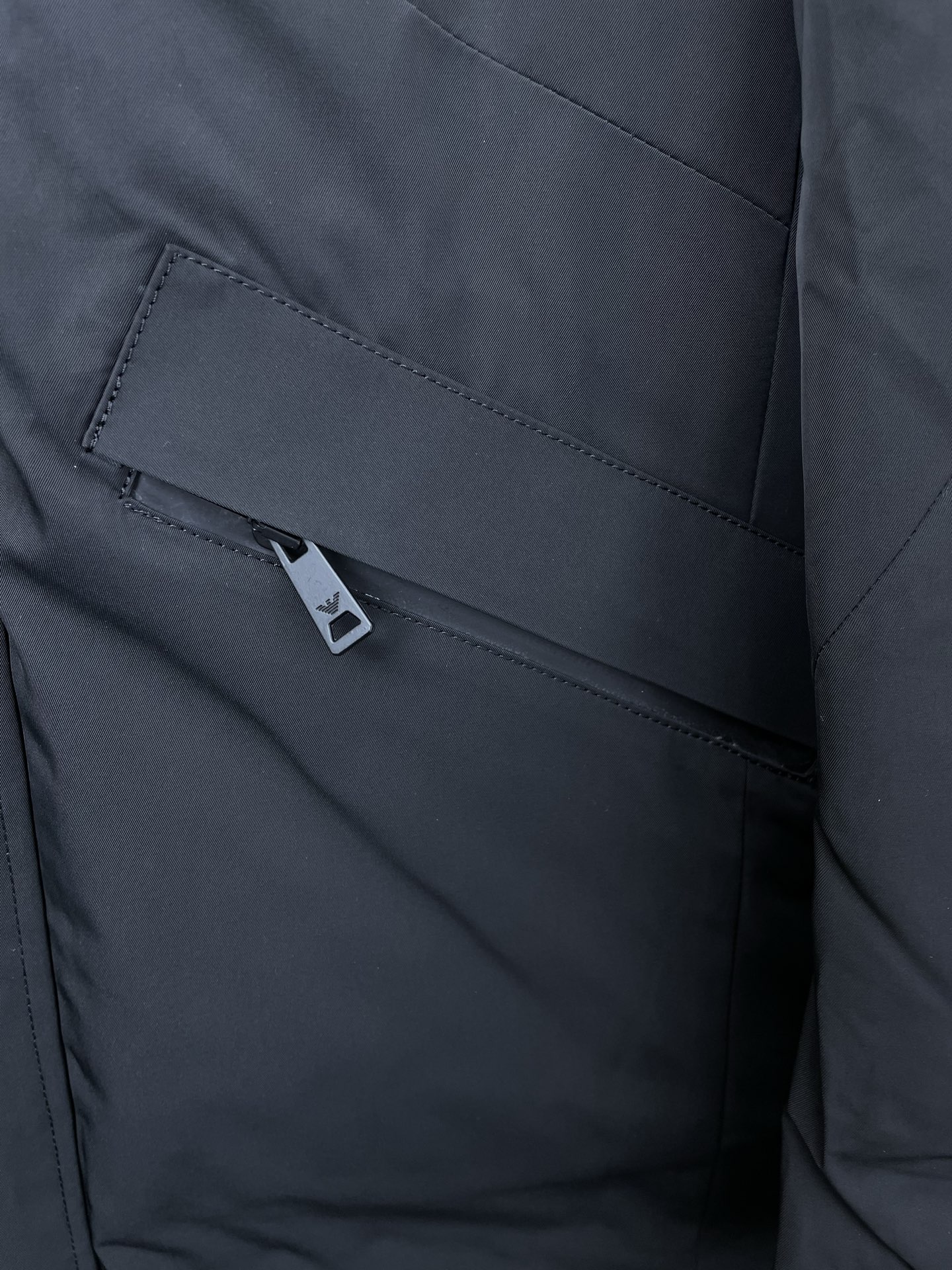 。羽绒服-ARMANI阿玛尼💥砸锅卖铁都要上的新款！秋冬新款经典连帽羽绒服，贸易公司渠道稀出，降温天气必