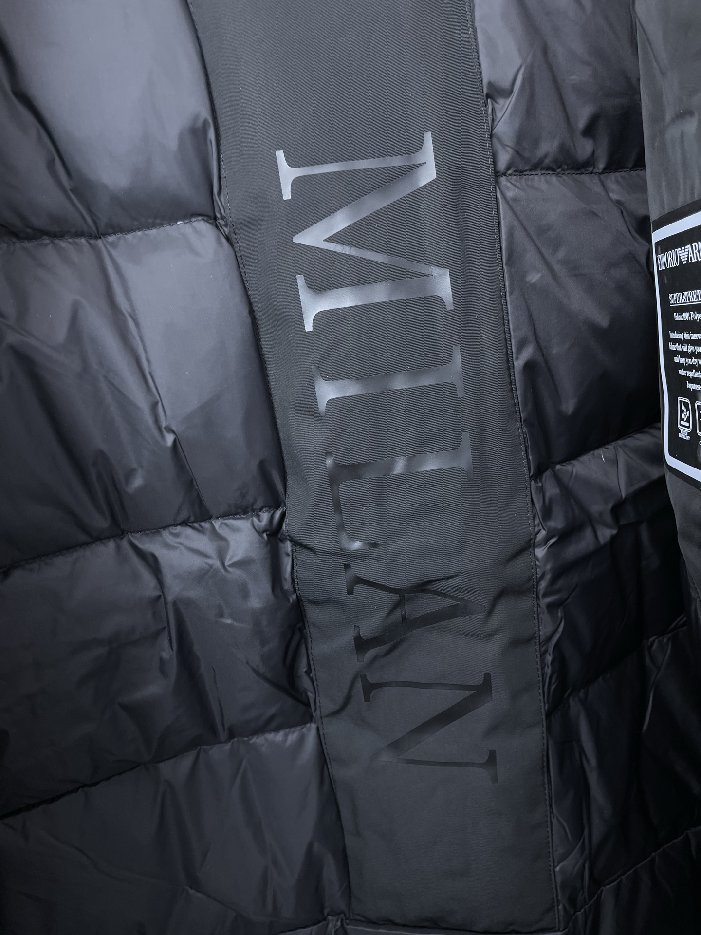 。羽绒服-ARMANI阿玛尼💥砸锅卖铁都要上的新款！秋冬新款经典连帽羽绒服，贸易公司渠道稀出，降温天气必