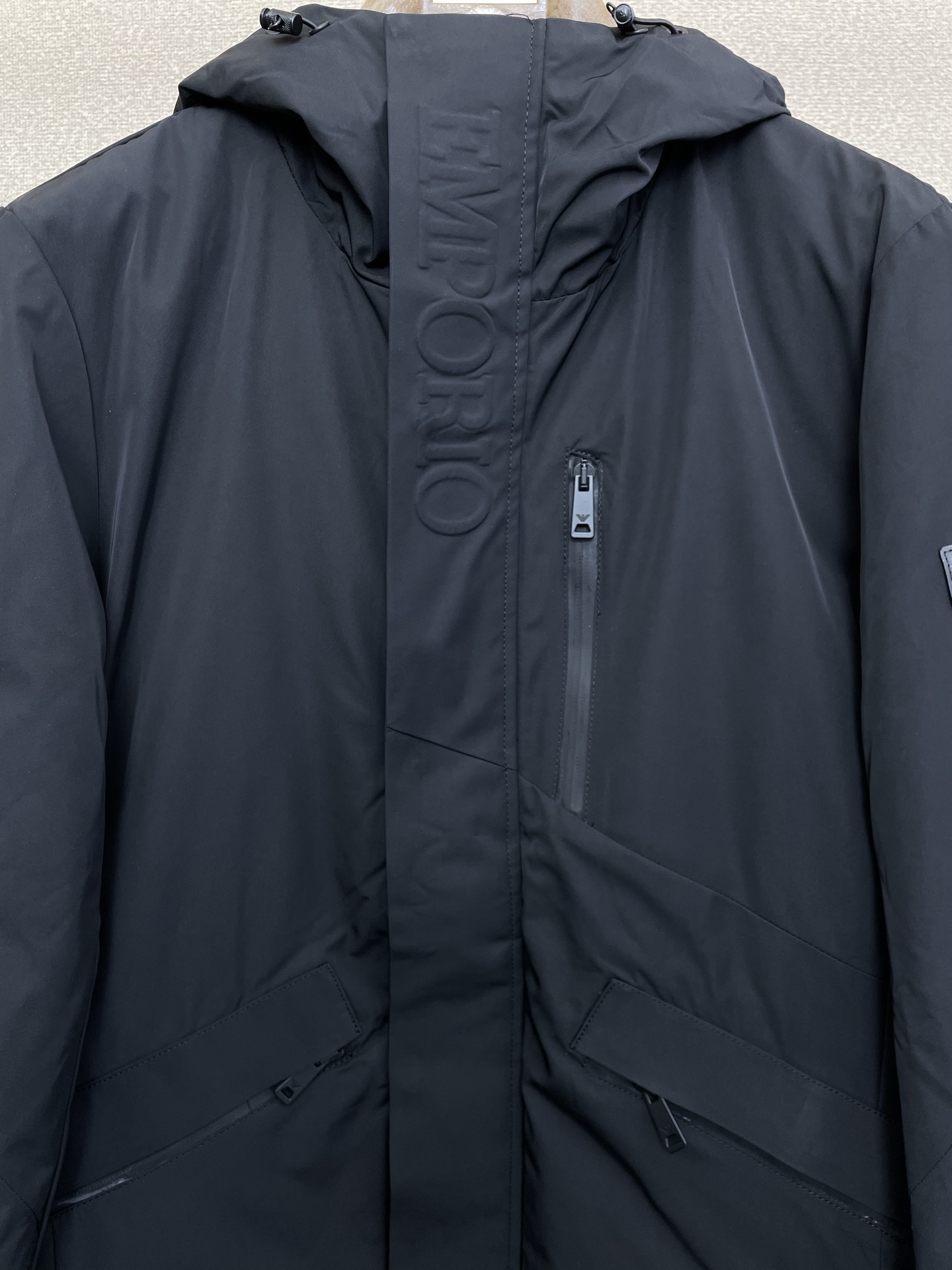 。羽绒服-ARMANI阿玛尼💥砸锅卖铁都要上的新款！秋冬新款经典连帽羽绒服，贸易公司渠道稀出，降温天气必