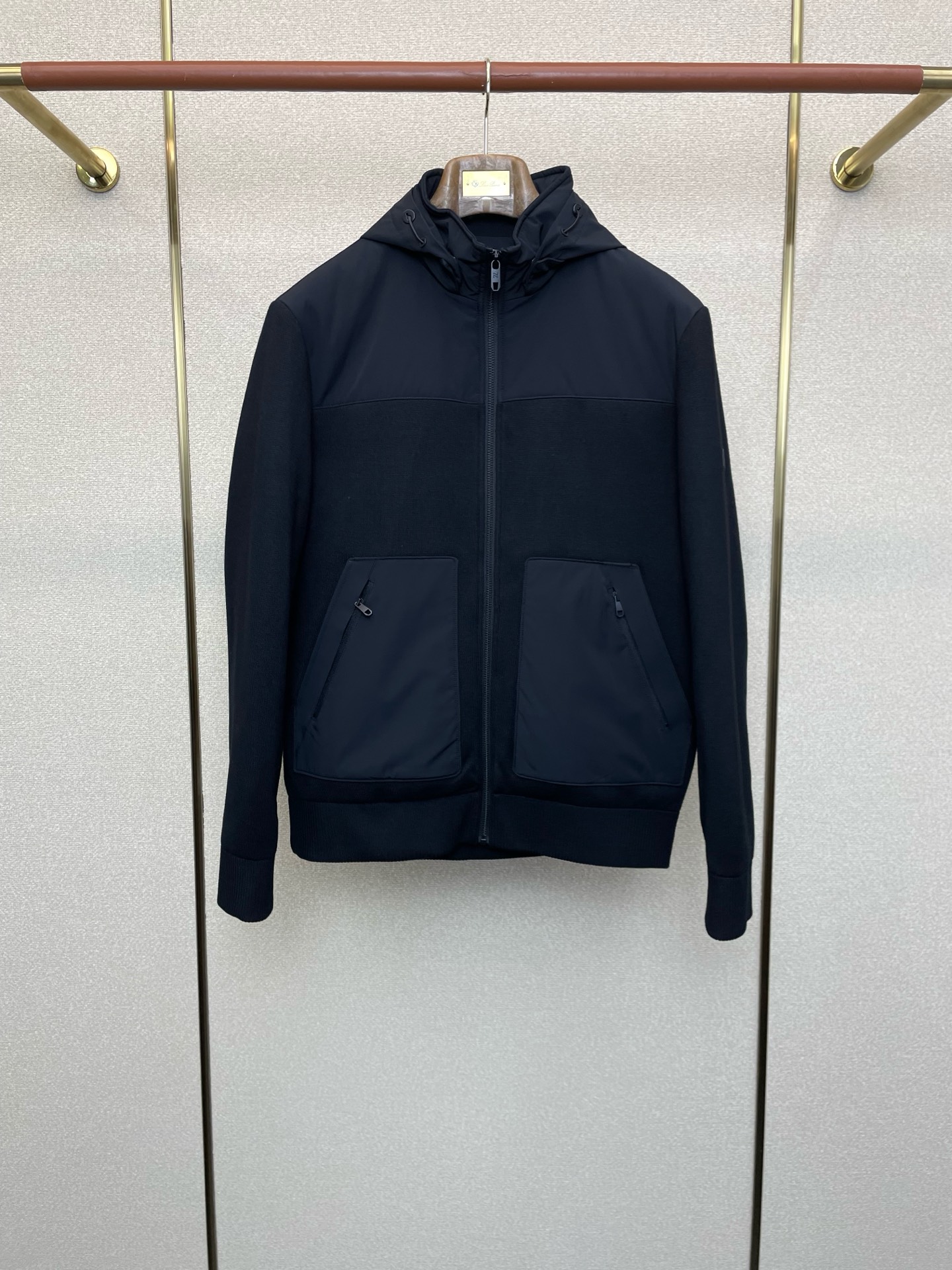 。羽绒服-ZEGNA杰尼亚💥砸锅卖铁都要上的新款！秋冬新款羽绒服 贸易公司渠道稀出，降温天气必备的保暖单