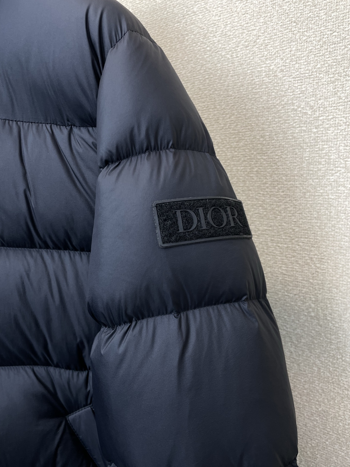 。羽绒服- Dior迪奥💥砸锅卖铁都要上的新款！秋冬新款羽绒服 贸易公司渠道稀出，降温天气必备的保暖单品
