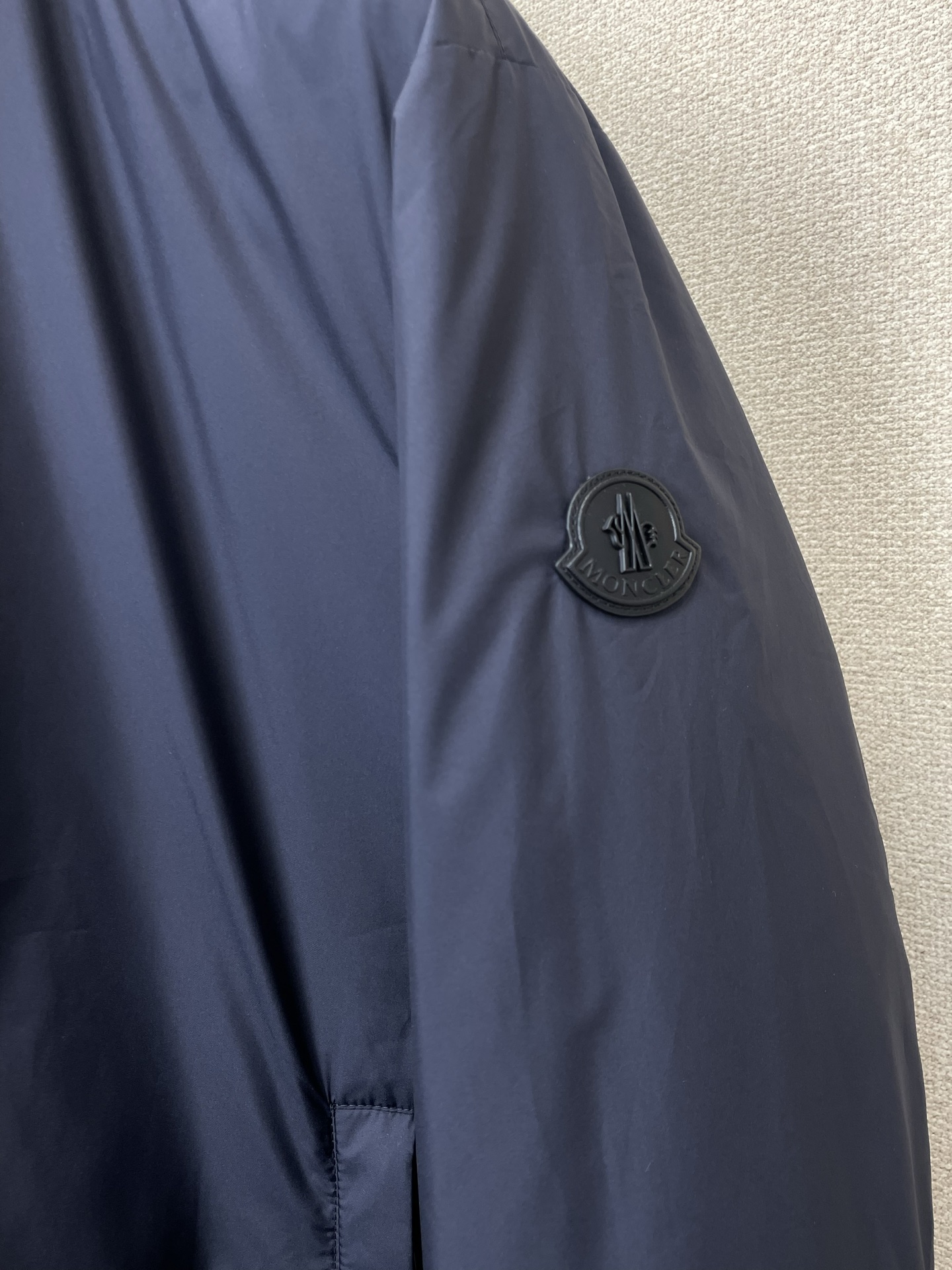 。羽绒服- Moncler蒙口💥砸锅卖铁都要上的新款！新款羽绒服 贸易公司渠道稀出，降温天气必备的保暖单