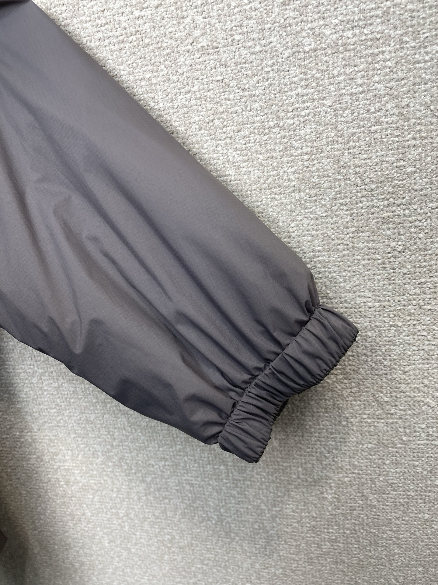 。羽绒服-DESCENTE迪桑特💥砸锅卖铁都要上的新款！秋冬新款经典连帽羽绒服，双面穿羽绒服 贸易公司渠