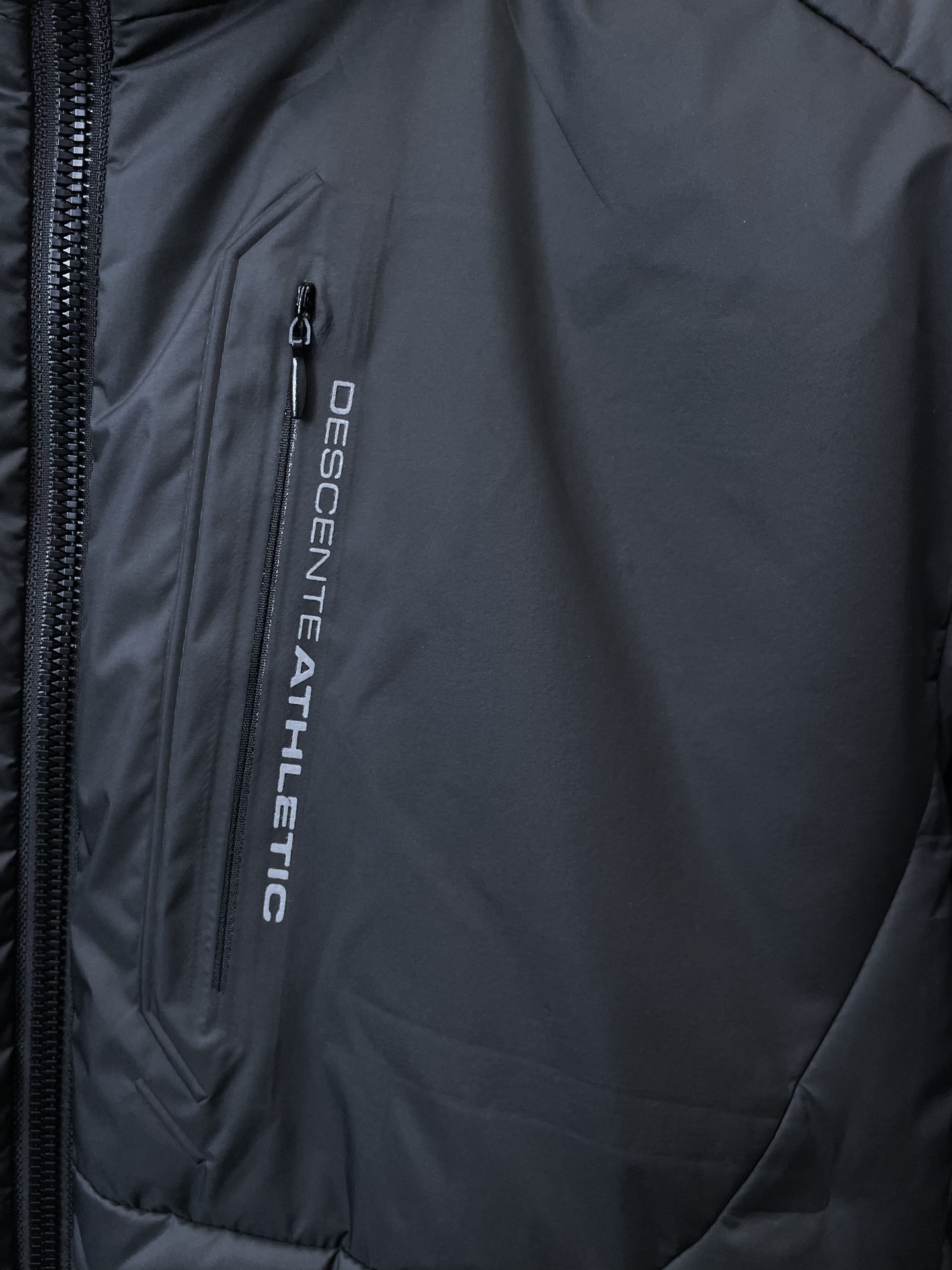 。羽绒服-DESCENTE迪桑特💥砸锅卖铁都要上的新款！秋冬新款经典连帽羽绒服，双面穿羽绒服 贸易公司渠