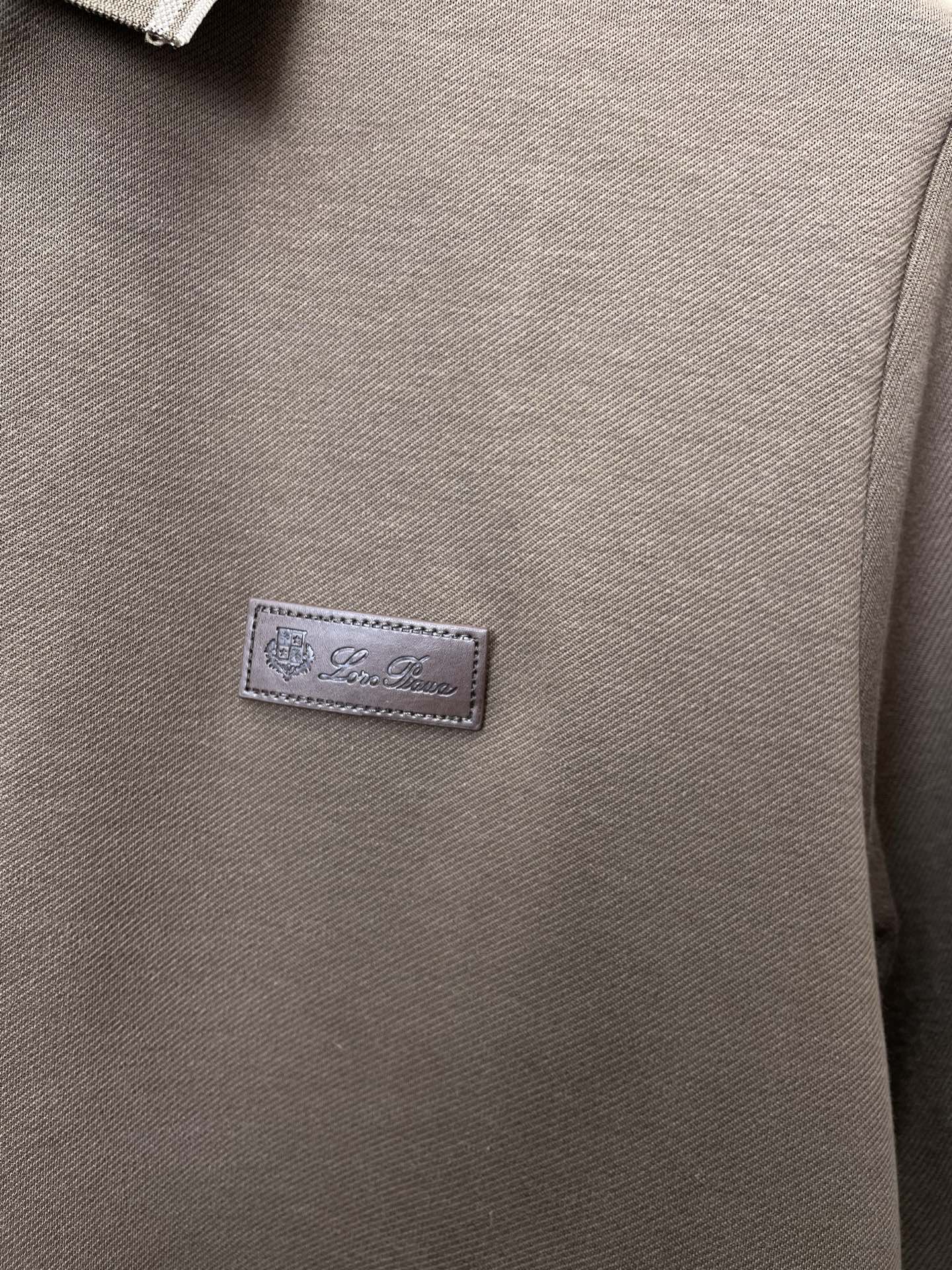 。lP🆕-Loro Piana诺悠翩雅💥砸锅卖铁都要上的新款！新款原单男士休闲长袖 高端定制 高版本 时