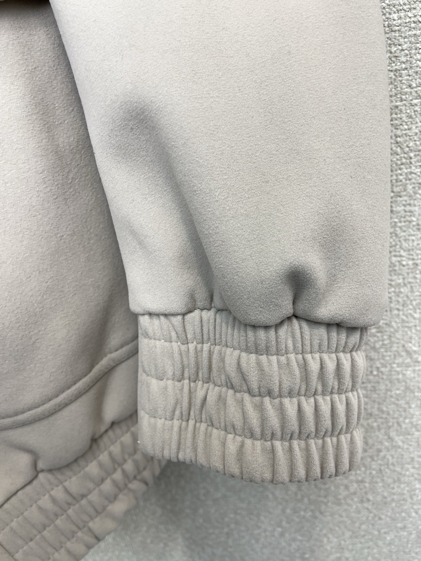 。羽绒服-lP🆕-Loro Piana诺悠翩雅💥砸锅卖铁都要上的新款！秋冬新款羽绒服 贸易公司渠道稀出❕