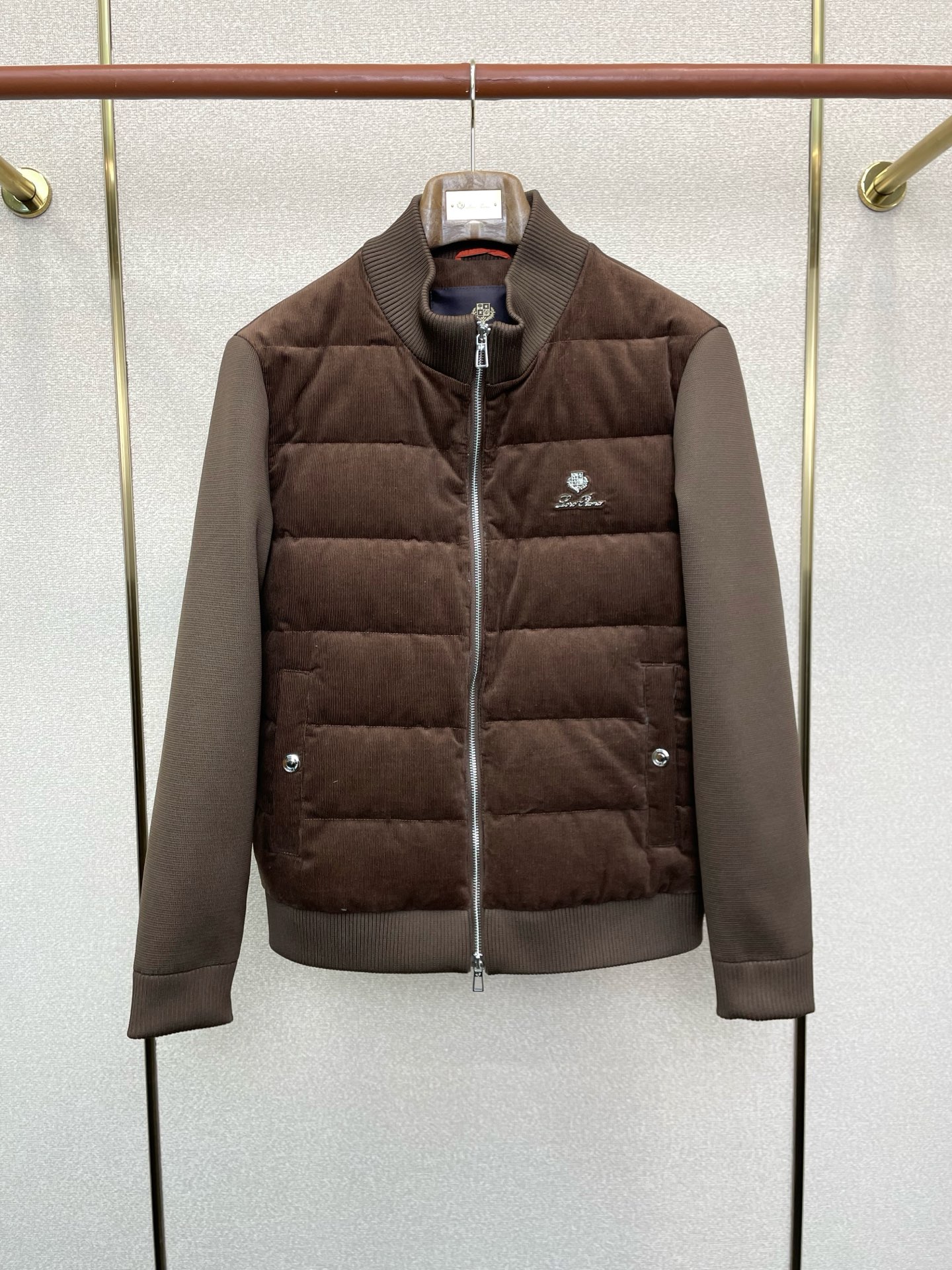 。羽绒服-lP🆕-Loro Piana诺悠翩雅💥砸锅卖铁都要上的新款！秋冬新款羽绒服 摇粒绒针织羽绒服 