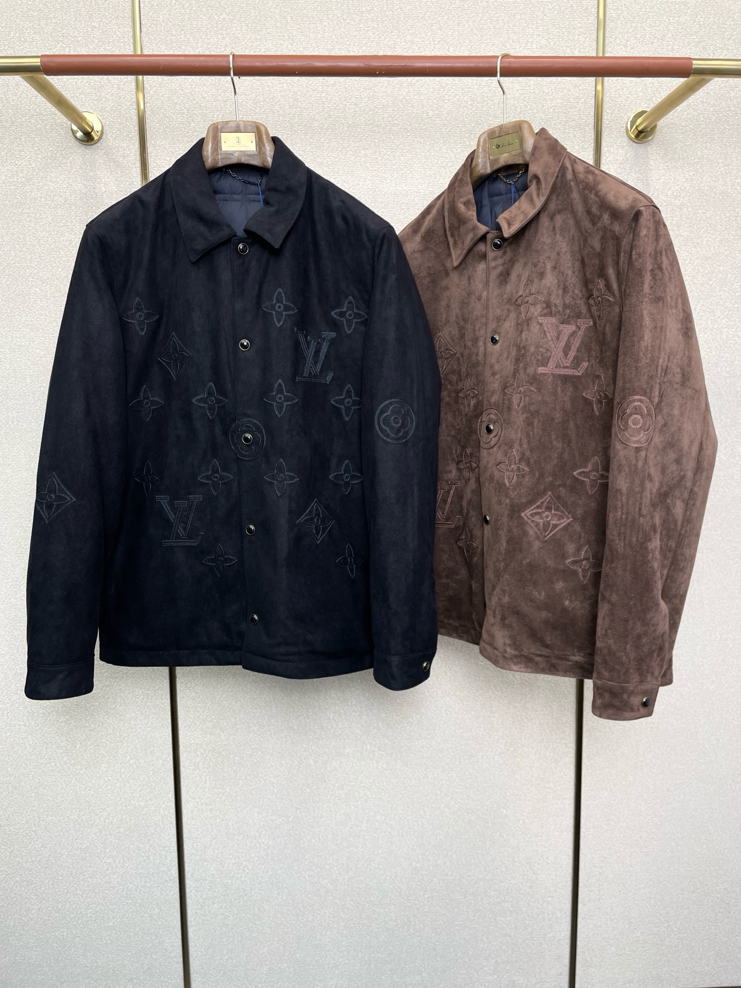 。羽绒服-Louis Vuitton路易威登💥砸锅卖铁都要上的新款！秋冬新款羽绒服 刺绣麂皮羽绒服外套 