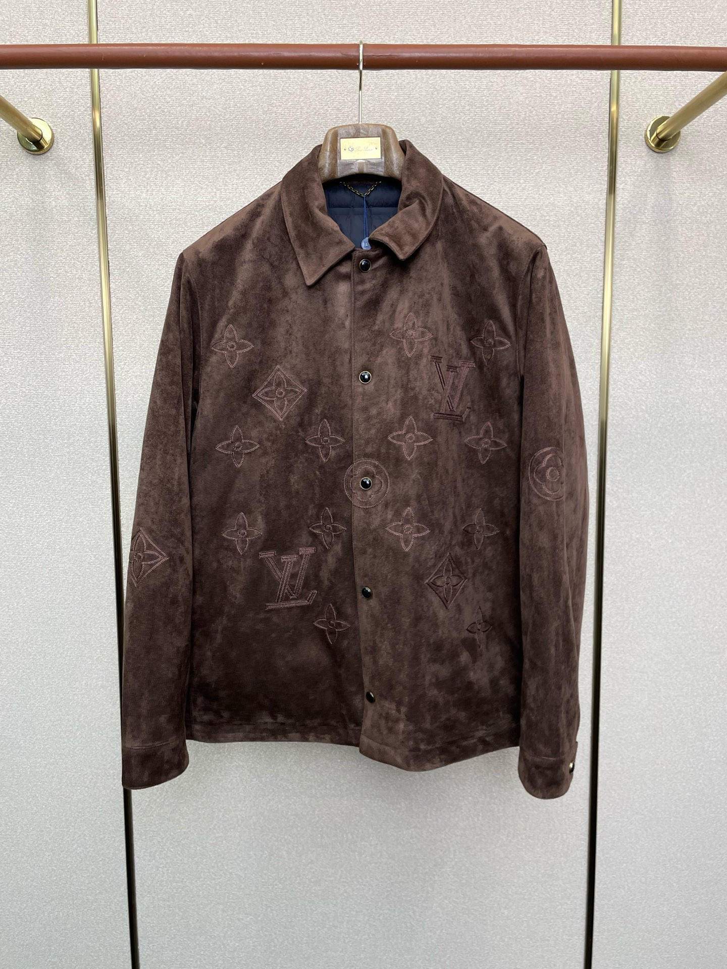 。羽绒服-Louis Vuitton路易威登💥砸锅卖铁都要上的新款！秋冬新款羽绒服 刺绣麂皮羽绒服外套 