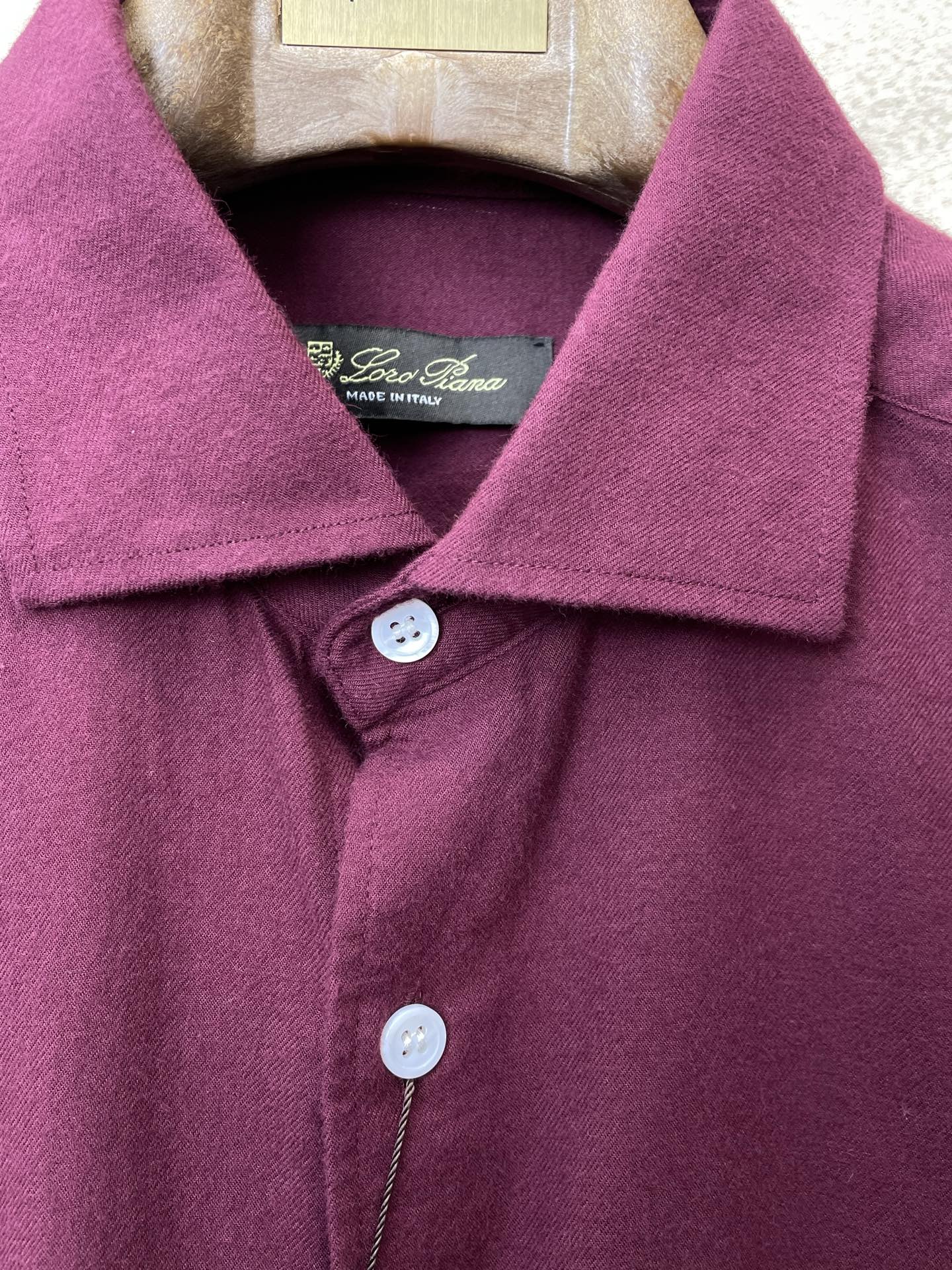 。lP🆕-Loro Piana诺悠翩雅💥砸锅卖铁都要上的新款！新款原单男士休闲衬衫 高端定制 高端版本 