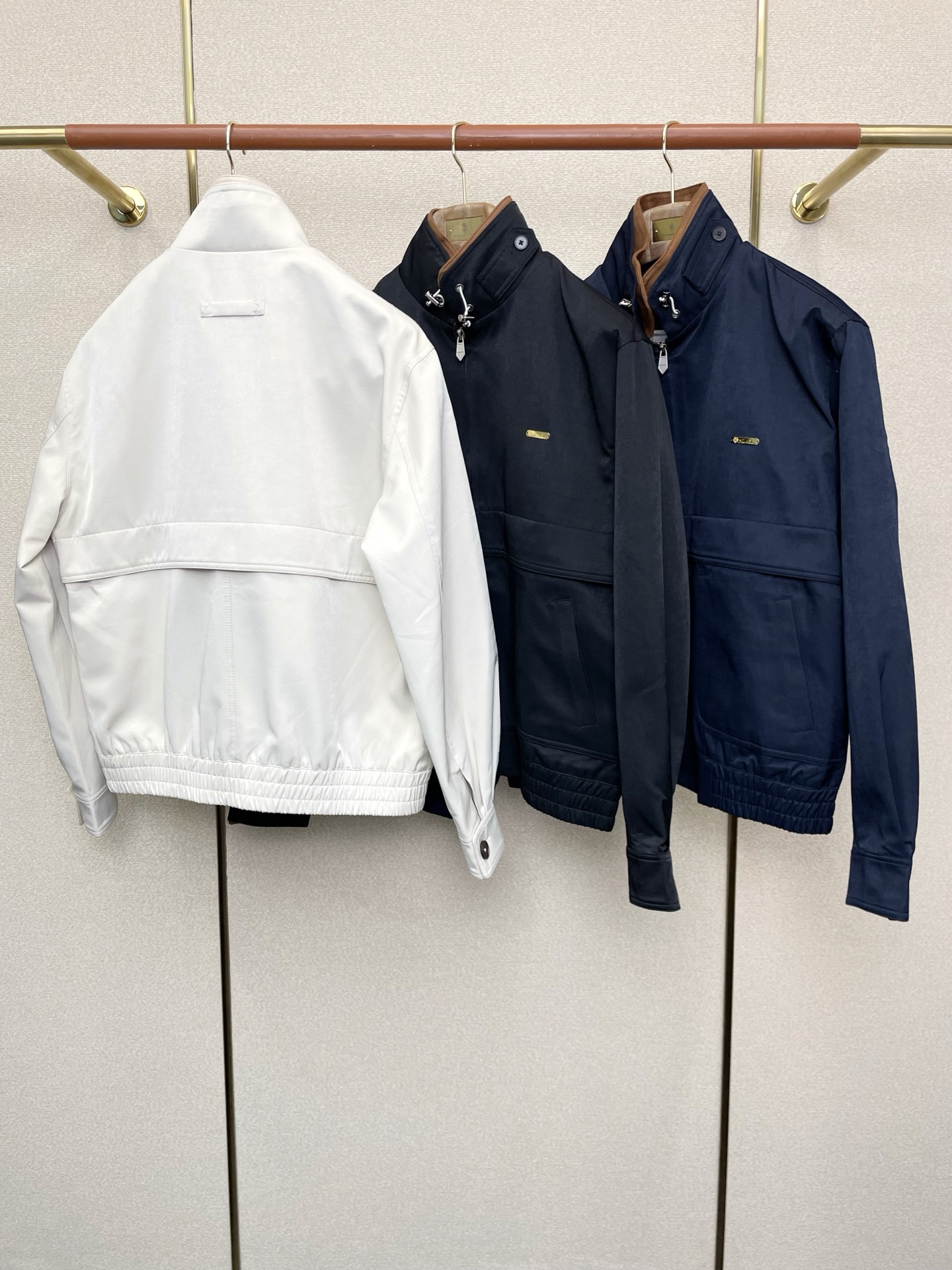 。lP🆕-Loro Piana诺悠翩雅💥砸锅卖铁都要上的新款！秋冬新款夹克 贸易公司渠道稀出❕降温天气必