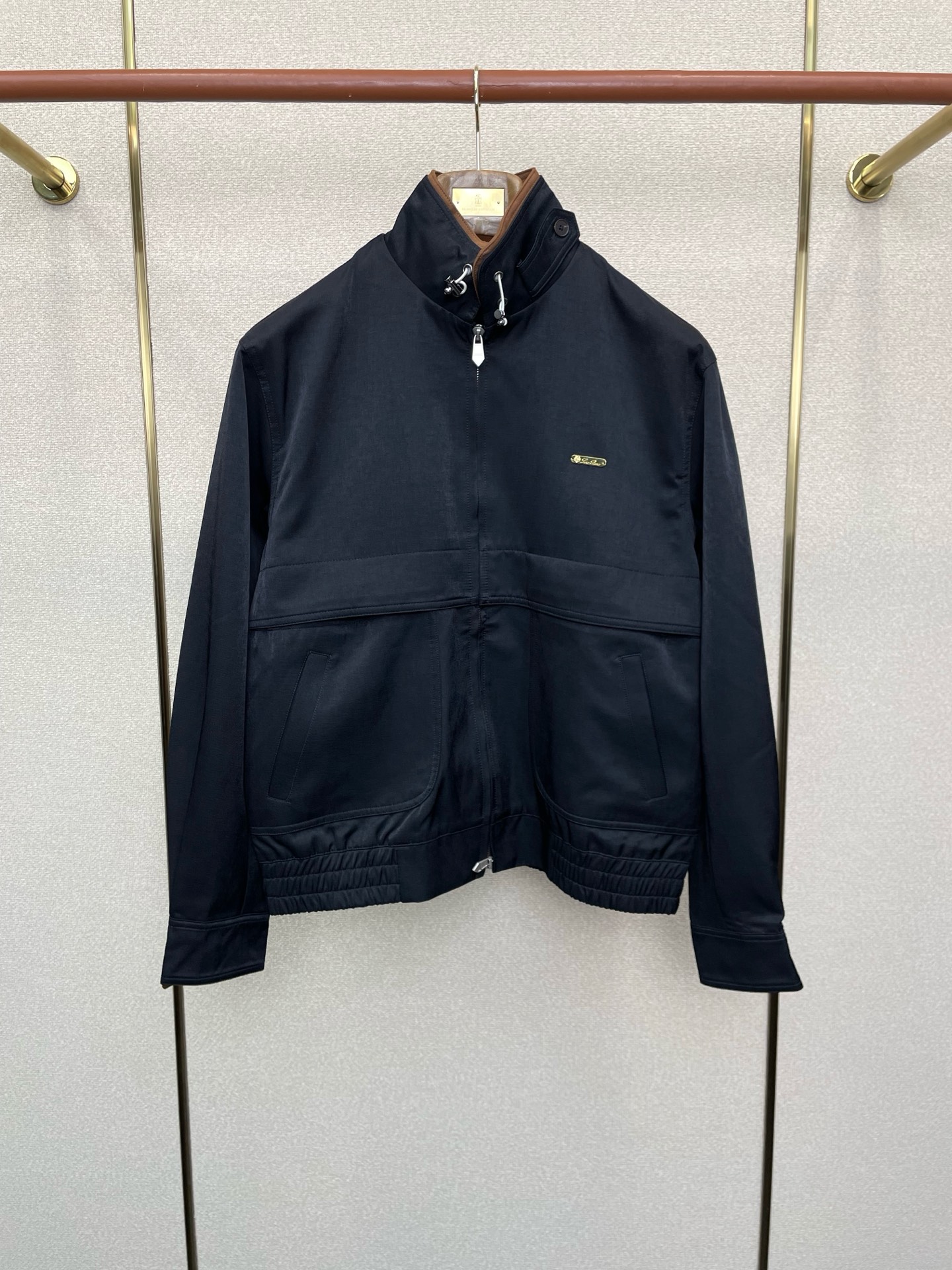 。lP🆕-Loro Piana诺悠翩雅💥砸锅卖铁都要上的新款！秋冬新款夹克 贸易公司渠道稀出❕降温天气必