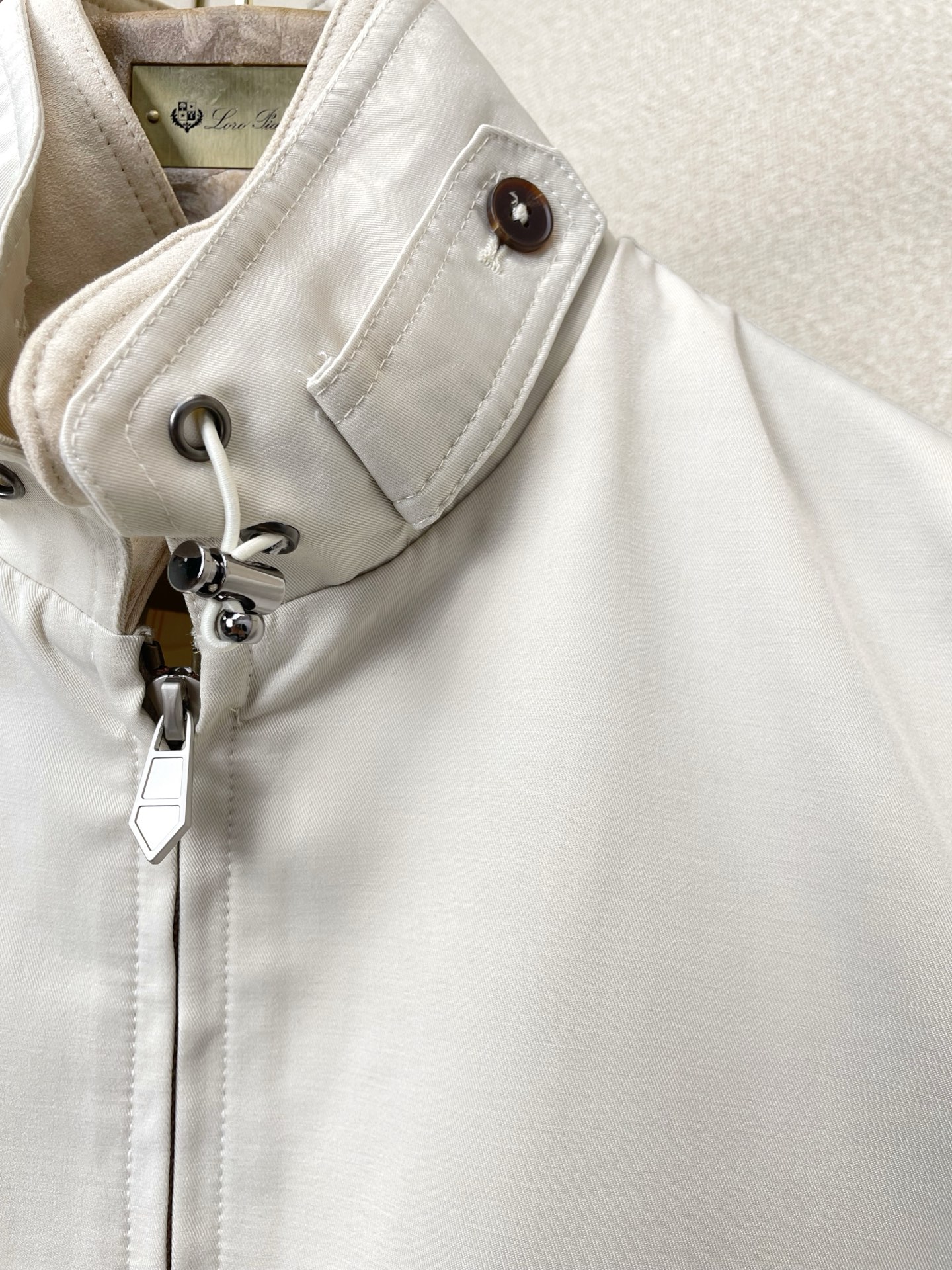 。lP🆕-Loro Piana诺悠翩雅💥砸锅卖铁都要上的新款！秋冬新款夹克 贸易公司渠道稀出❕降温天气必