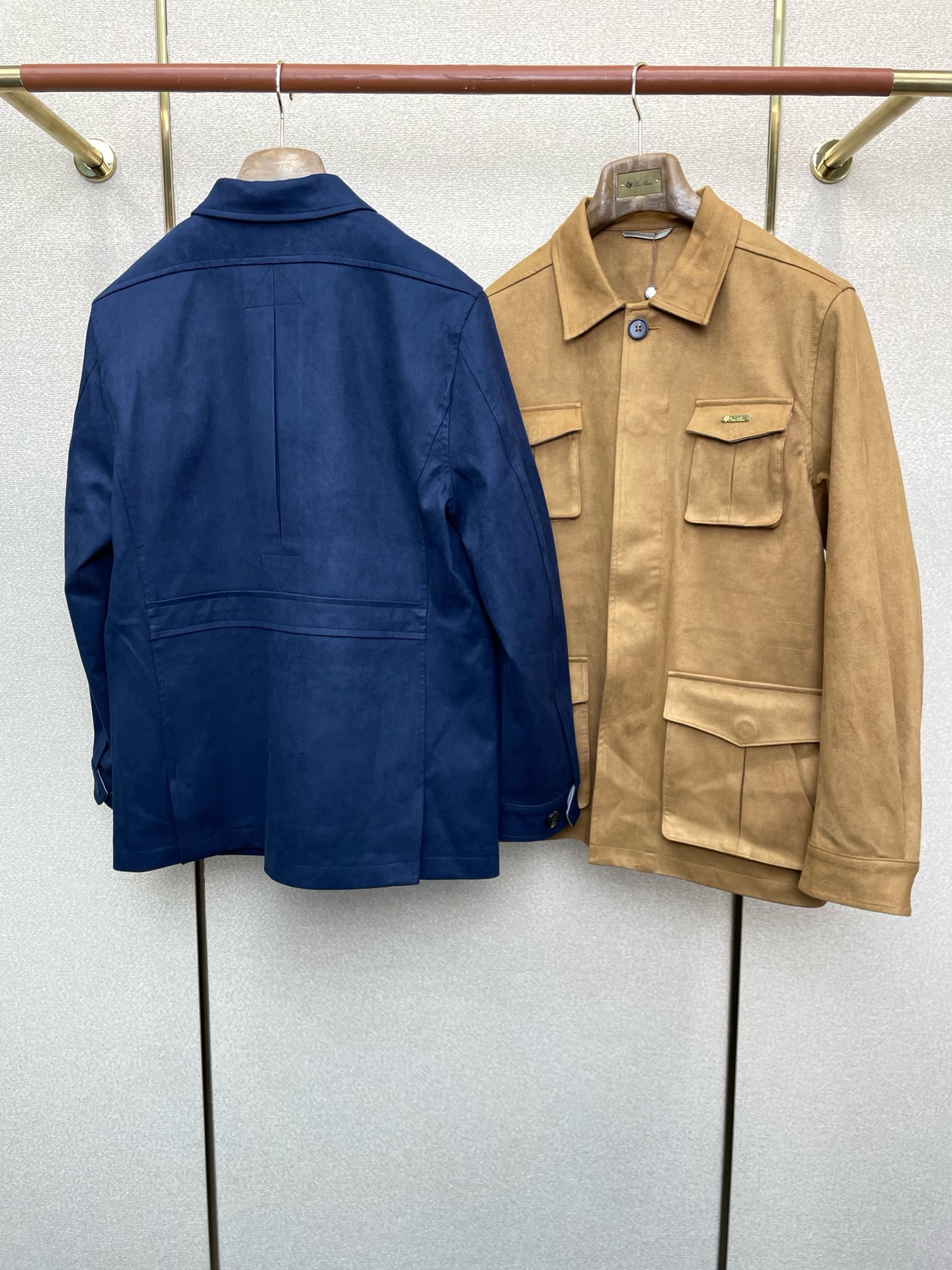 。lP🆕-Loro Piana诺悠翩雅💥砸锅卖铁都要上的新款！秋冬新款夹克 麂皮翻领夹克 贸易公司渠道稀