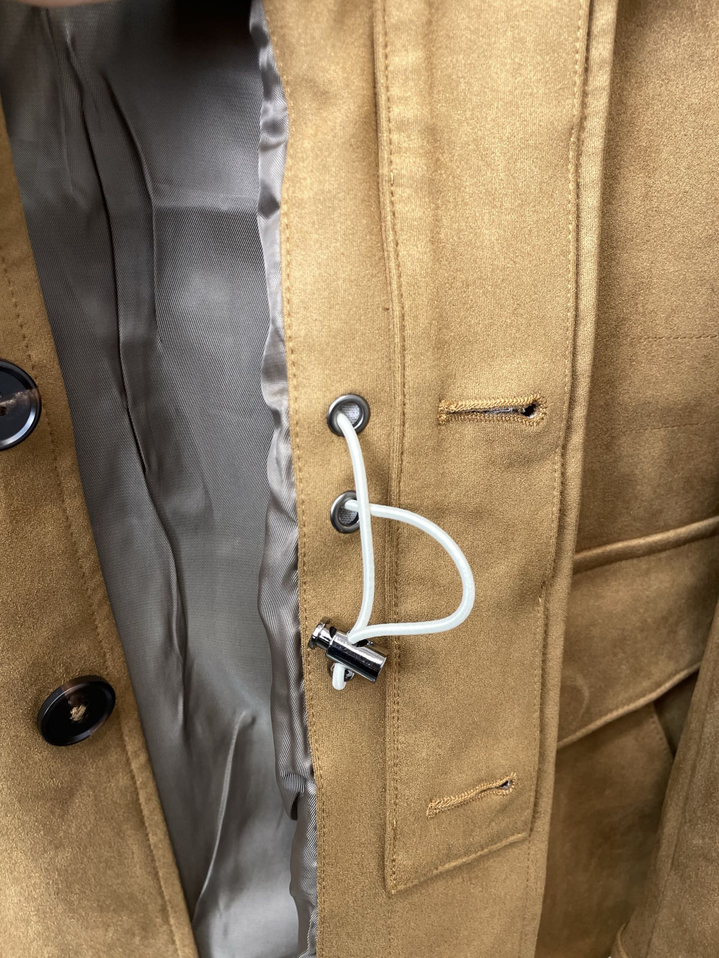 。lP🆕-Loro Piana诺悠翩雅💥砸锅卖铁都要上的新款！秋冬新款夹克 麂皮翻领夹克 贸易公司渠道稀