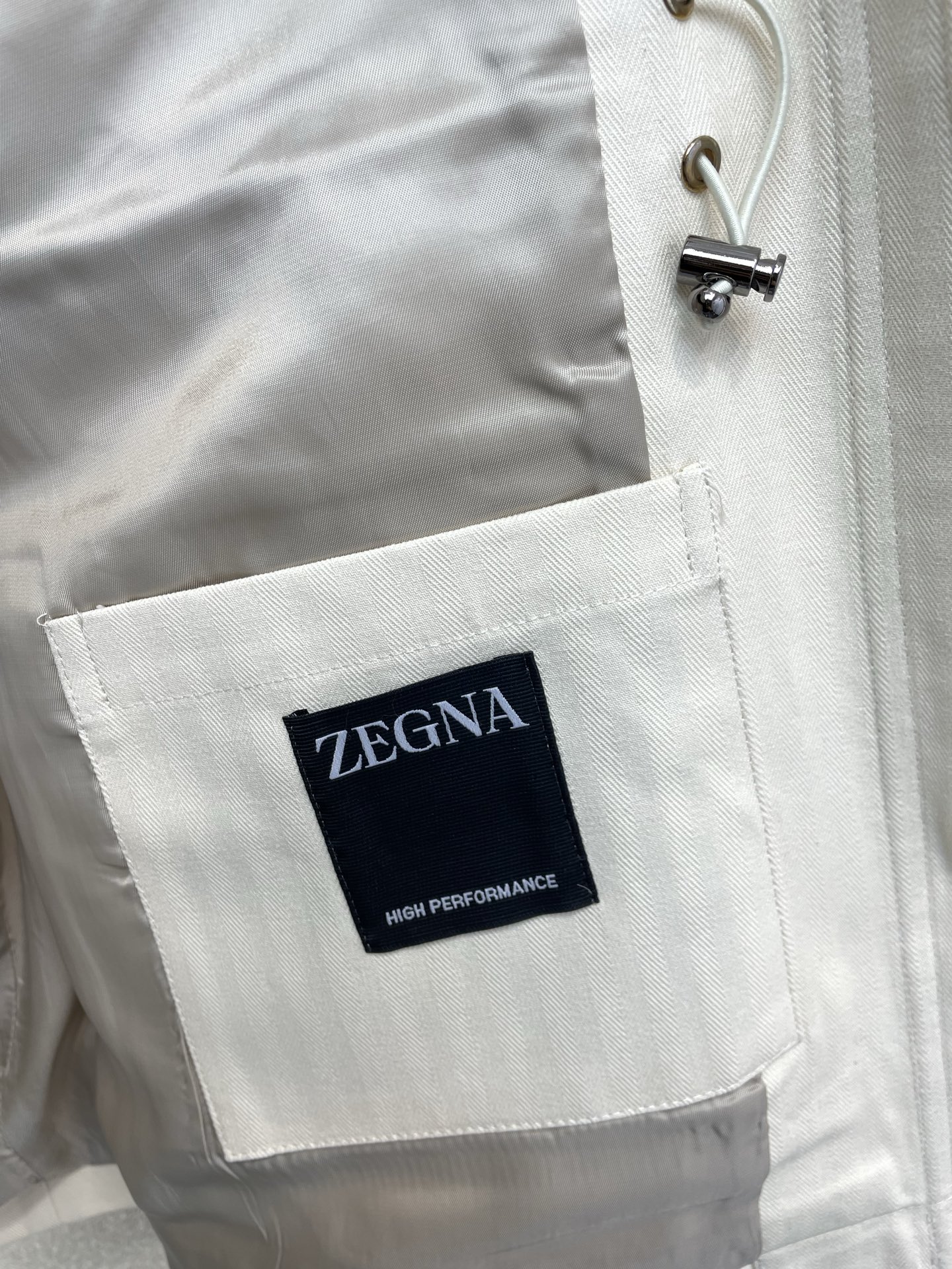 。ZEGNA杰尼亚💥砸锅卖铁都要上的新款！秋冬新款夹克 贸易公司渠道稀出❕降温天气必备的保暖单品，不论是