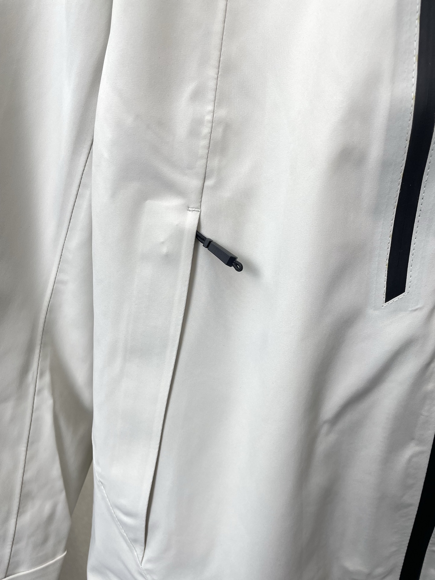 。羽绒服- Arc’teryx始祖鸟💥砸锅卖铁都要上的新款！秋冬新款连帽羽绒服。三合一羽绒冲锋衣夹克 贸