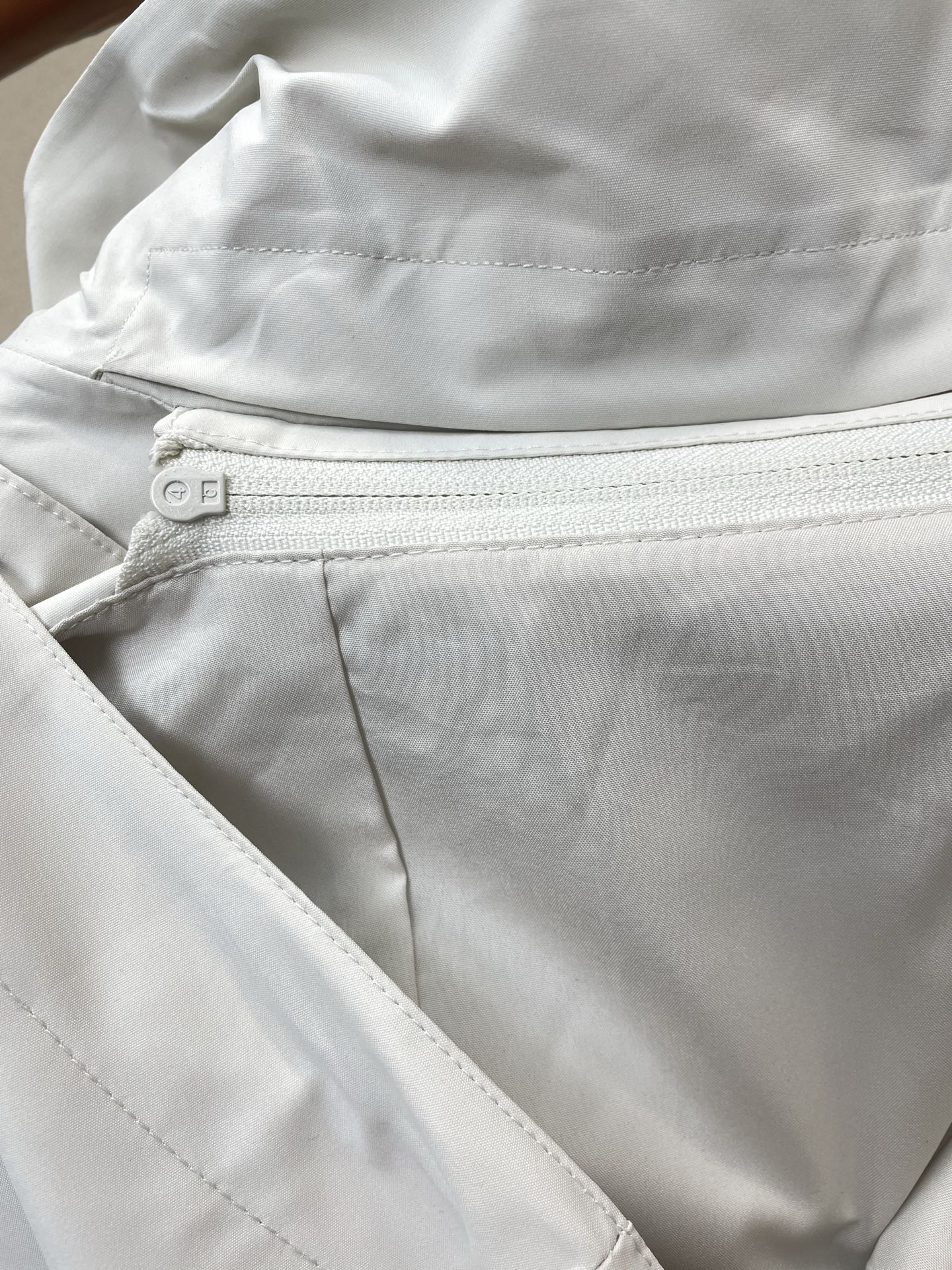 。羽绒服- Arc’teryx始祖鸟💥砸锅卖铁都要上的新款！秋冬新款连帽羽绒服。三合一羽绒冲锋衣夹克 贸