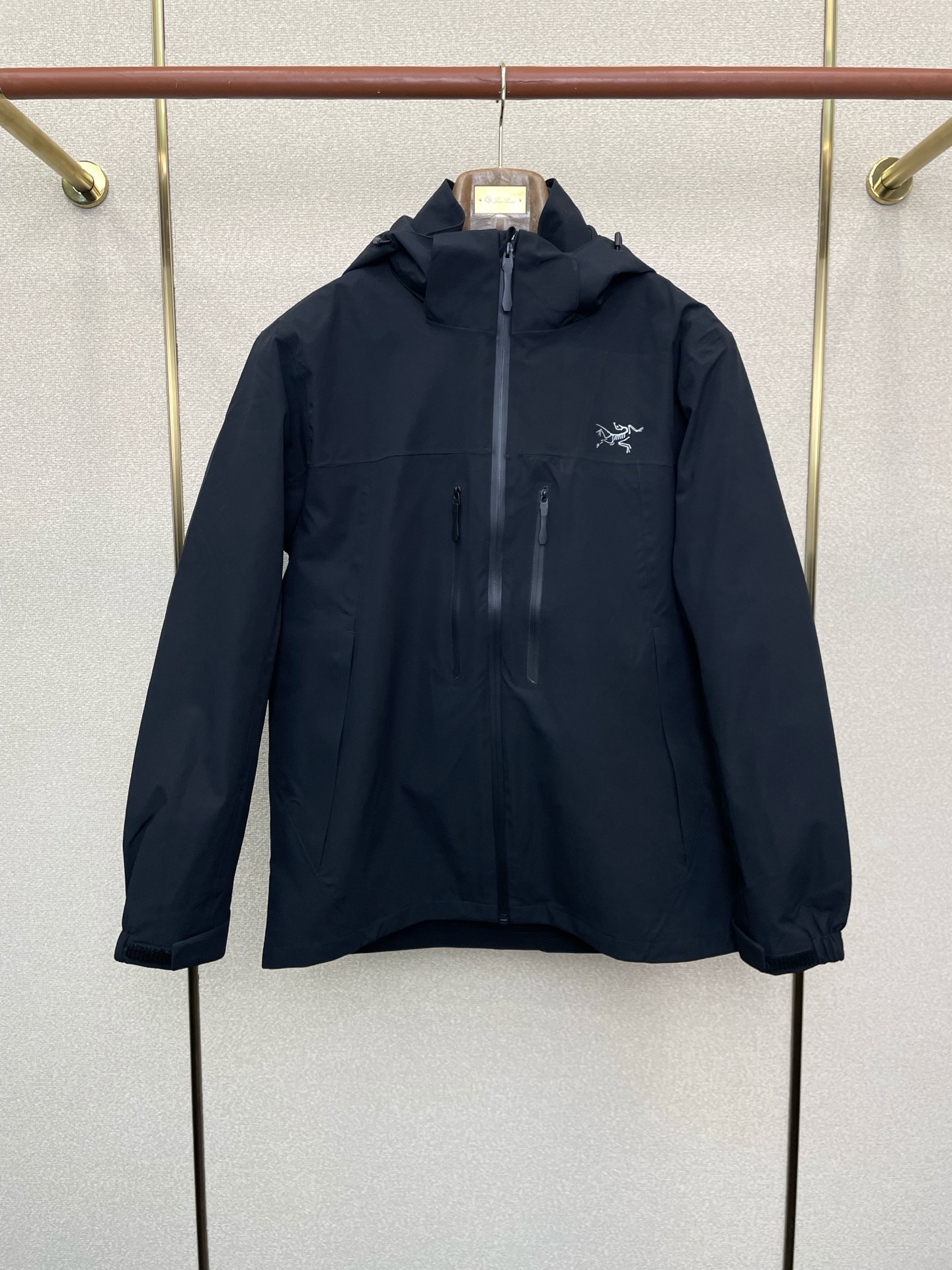 。羽绒服- Arc’teryx始祖鸟💥砸锅卖铁都要上的新款！秋冬新款连帽羽绒服。三合一羽绒冲锋衣夹克 贸