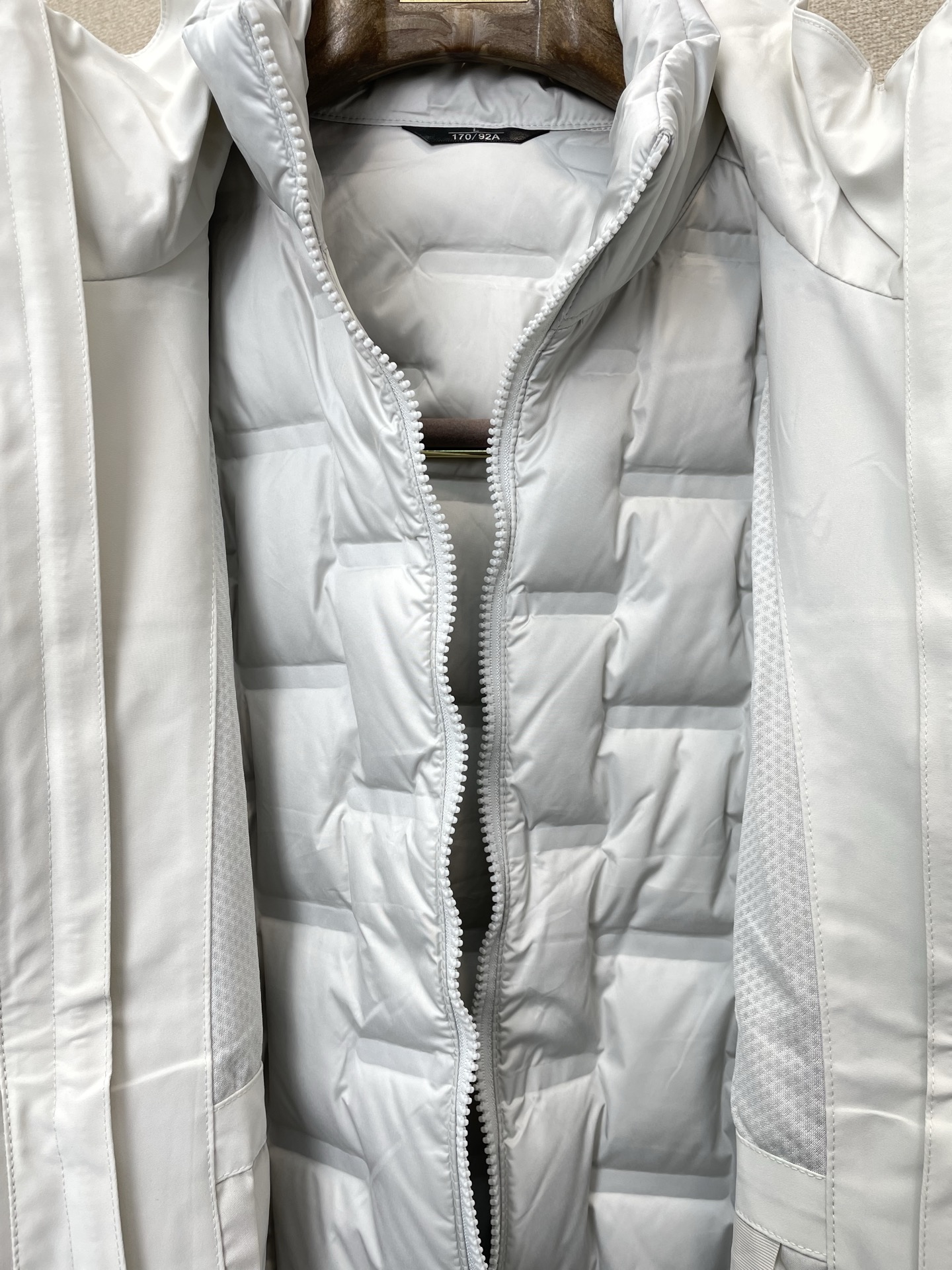 。羽绒服- Arc’teryx始祖鸟💥砸锅卖铁都要上的新款！秋冬新款连帽羽绒服。三合一羽绒冲锋衣夹克 贸