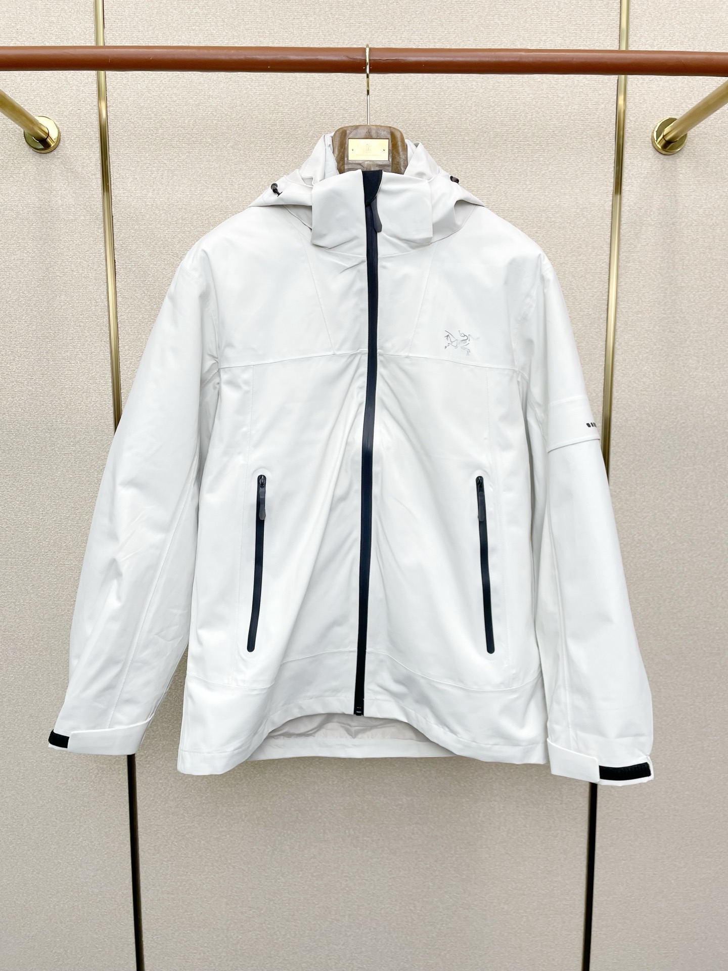 。羽绒服- Arc’teryx始祖鸟💥砸锅卖铁都要上的新款！秋冬新款连帽羽绒服。三合一羽绒冲锋衣夹克 贸