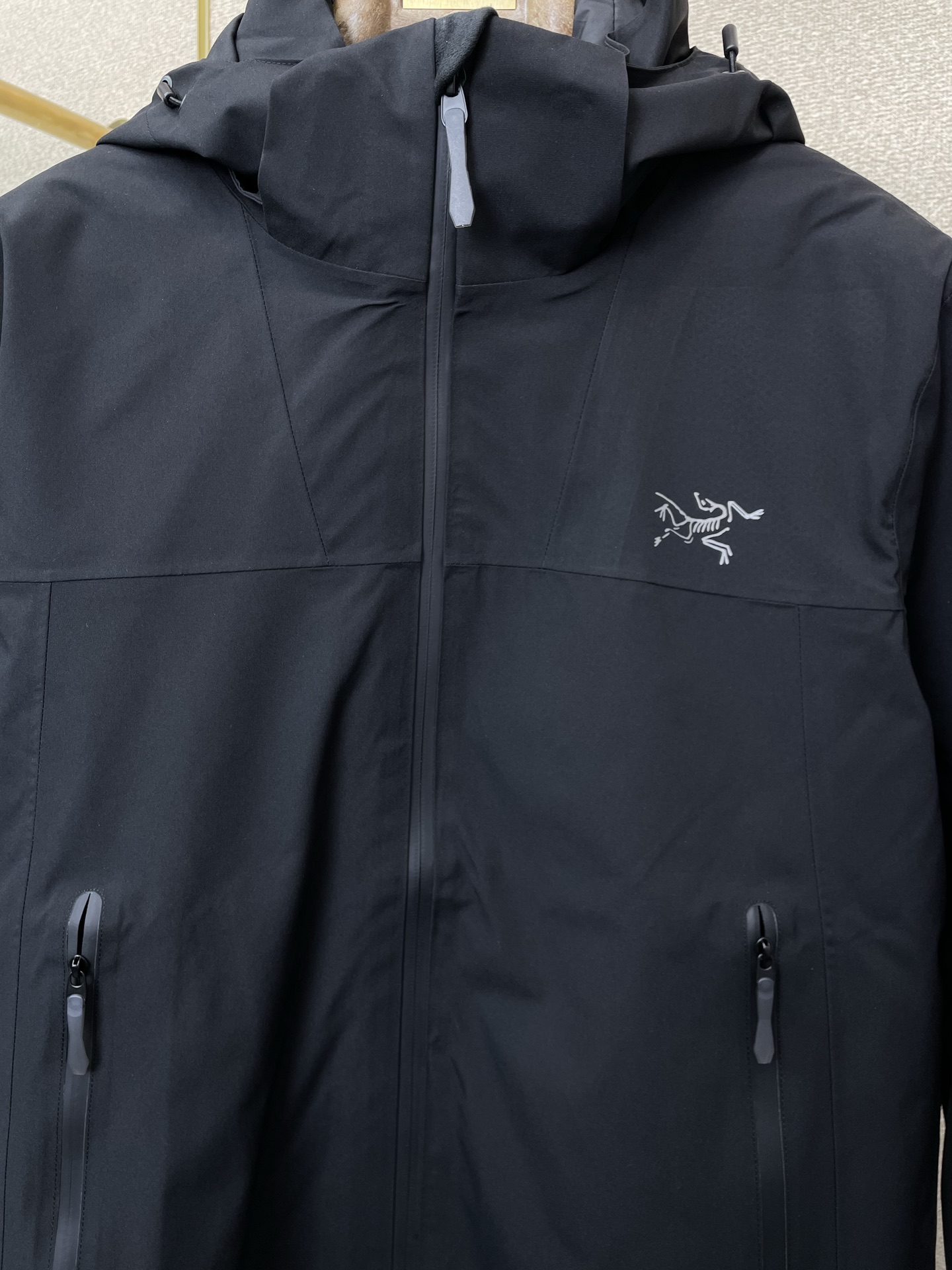 。羽绒服- Arc’teryx始祖鸟💥砸锅卖铁都要上的新款！秋冬新款连帽羽绒服。三合一羽绒冲锋衣夹克 贸