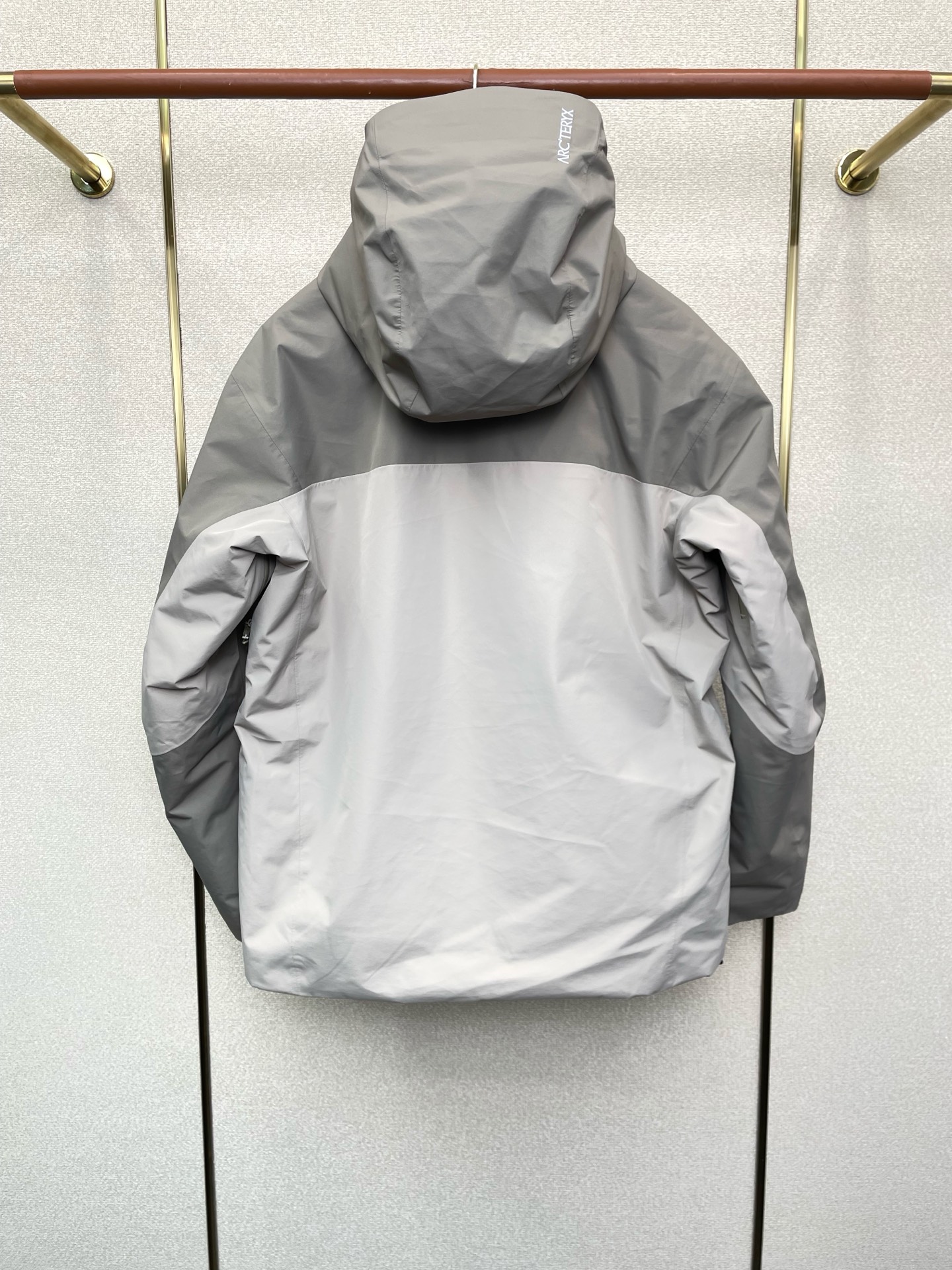 。羽绒服-Arc’teryx始祖鸟💥砸锅卖铁都要上的新款！秋冬新款羽绒服夹克。贸易公司渠道稀出，降温天气