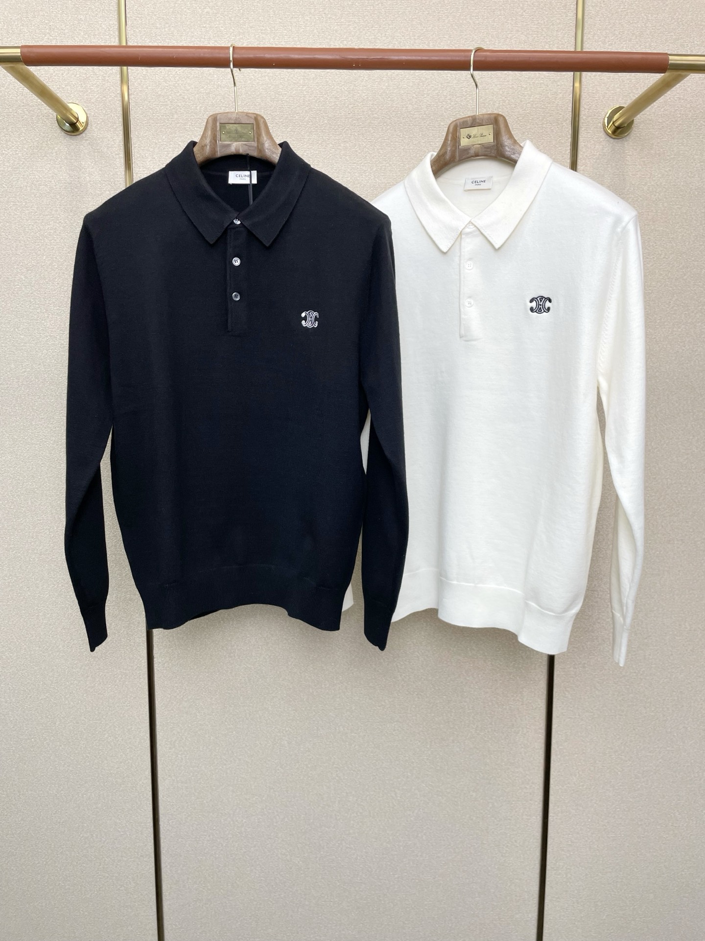 NO:598972,.CELINE exclusive for autumn and winter new original men's casual sweaters, high-end customization, high version, fashionable and versatile, original imported fabrics, logo pattern design, super soft and delicate feel, skin-friendly and comfortable to wear, high-end boutique, exquisite upper body made by the factory, very good, men's must-have items, three complete standards, sizes M-3XL,,celine,celine,sweaters,alexander wang19860909.CELINE赛琳独家专供秋冬新款原单男士休闲毛衣 高端定制 高版本 时尚百搭爆款原版进口面料 logo图案设计 手感超柔软细腻 穿着亲肤舒适 高端精品 代工厂精细做上身非常赞 男士必备单品 三标齐全 尺码M-3XL,,celine,celine,sweaters,alexander wang,Men's clothing