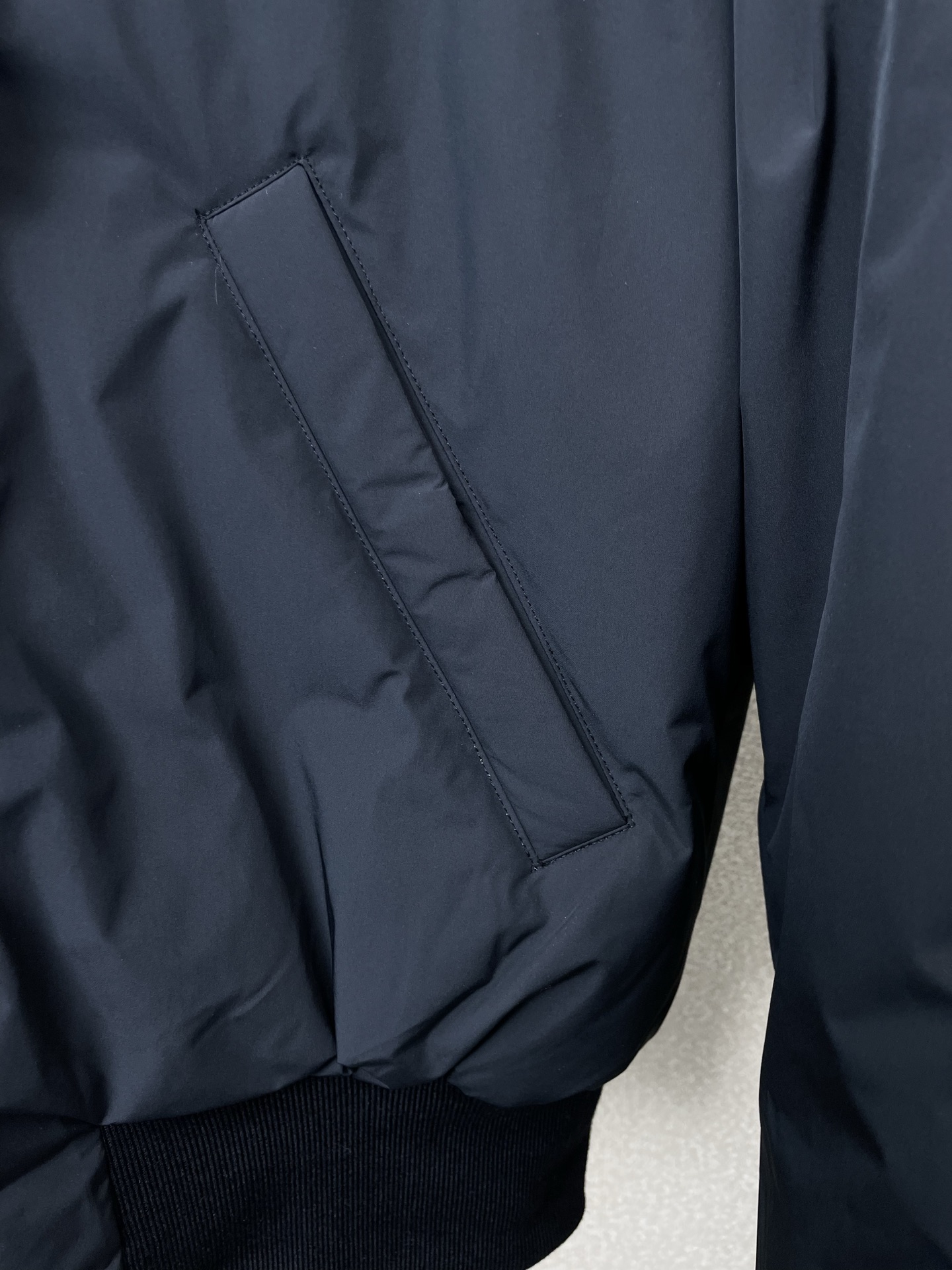 。羽绒服-Moncler蒙口💥砸锅卖铁都要上的新款！秋冬新款羽绒服 双面穿羽绒服 贸易公司渠道稀出❕降温