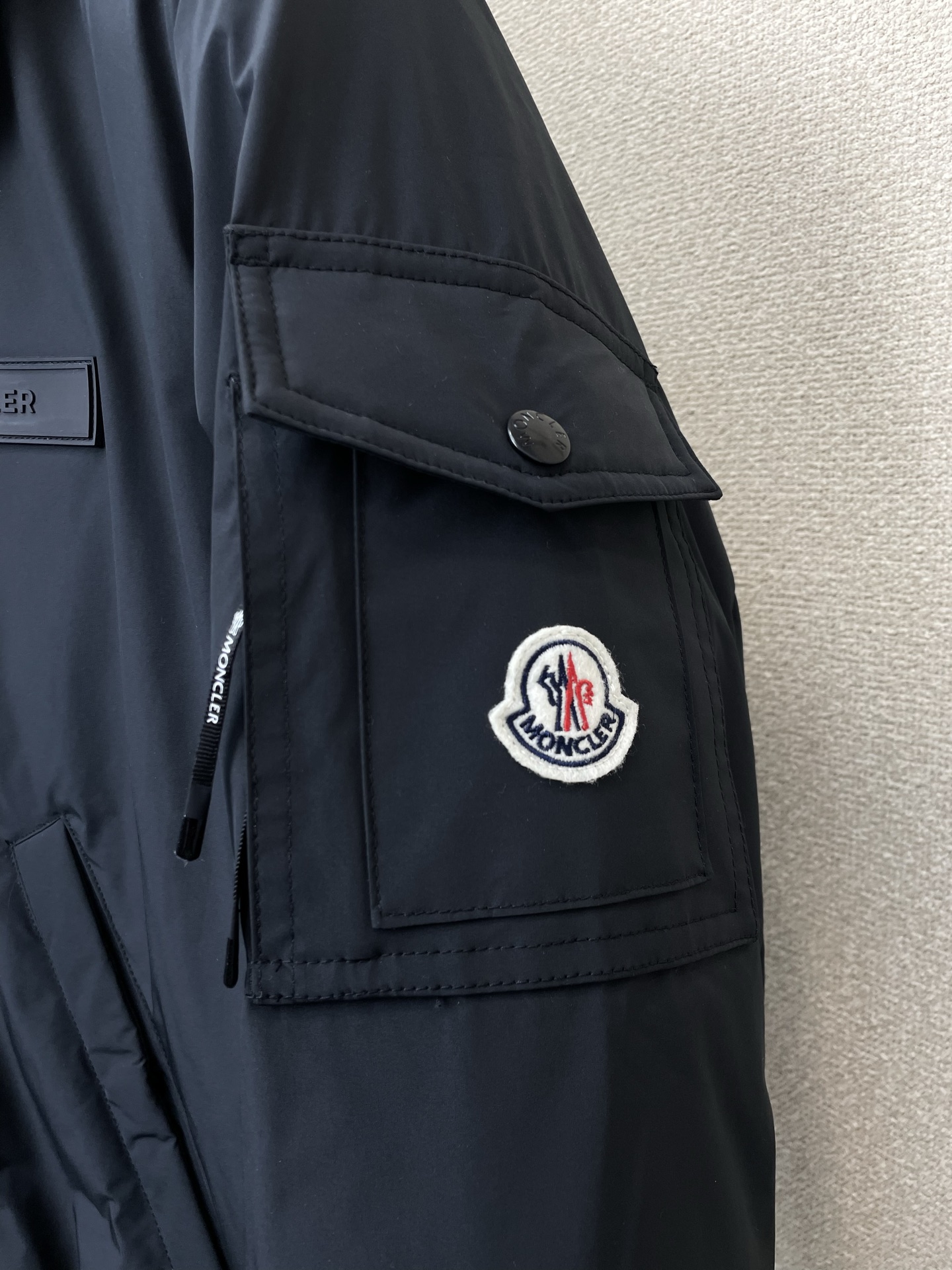 。羽绒服-Moncler蒙口💥砸锅卖铁都要上的新款！秋冬新款羽绒服 双面穿羽绒服 贸易公司渠道稀出❕降温
