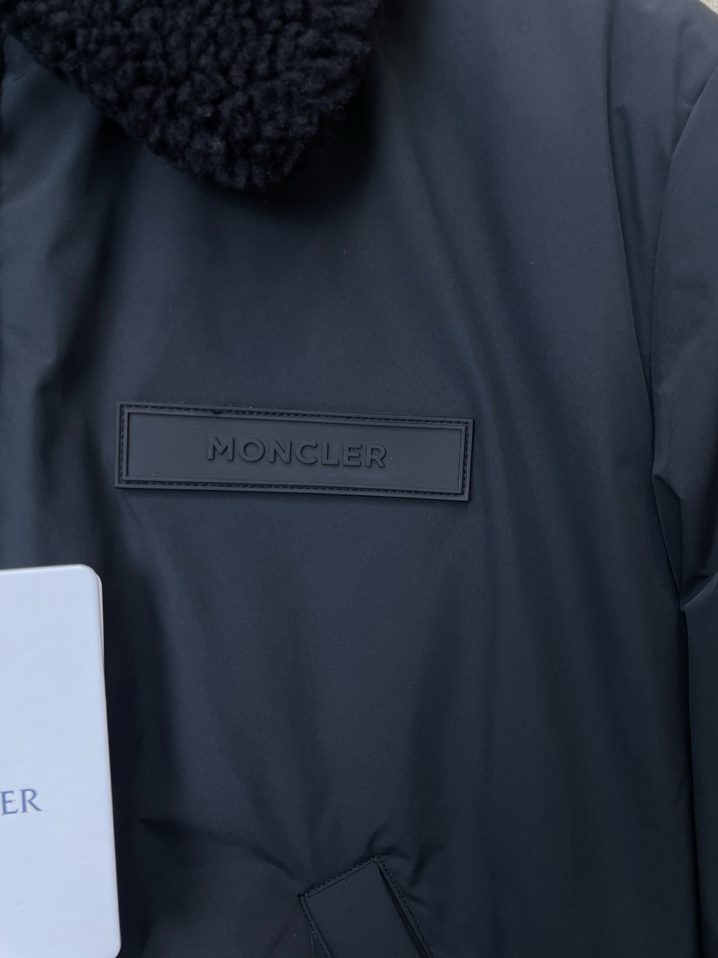 。羽绒服-Moncler蒙口💥砸锅卖铁都要上的新款！秋冬新款羽绒服 双面穿羽绒服 贸易公司渠道稀出❕降温