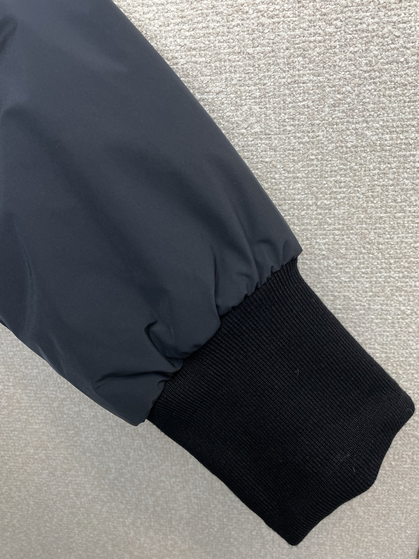 。羽绒服-Moncler蒙口💥砸锅卖铁都要上的新款！秋冬新款羽绒服 双面穿羽绒服 贸易公司渠道稀出❕降温