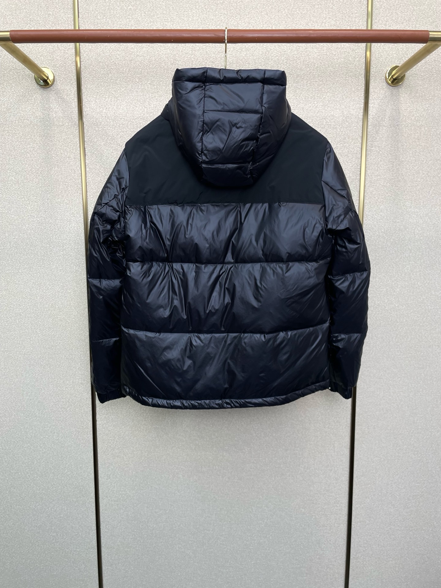 。羽绒服-BURBERRY巴宝莉💥砸锅卖铁都要上的新款！最新时尚秋冬羽绒服。经典设计感与颜值爆棚的外套，