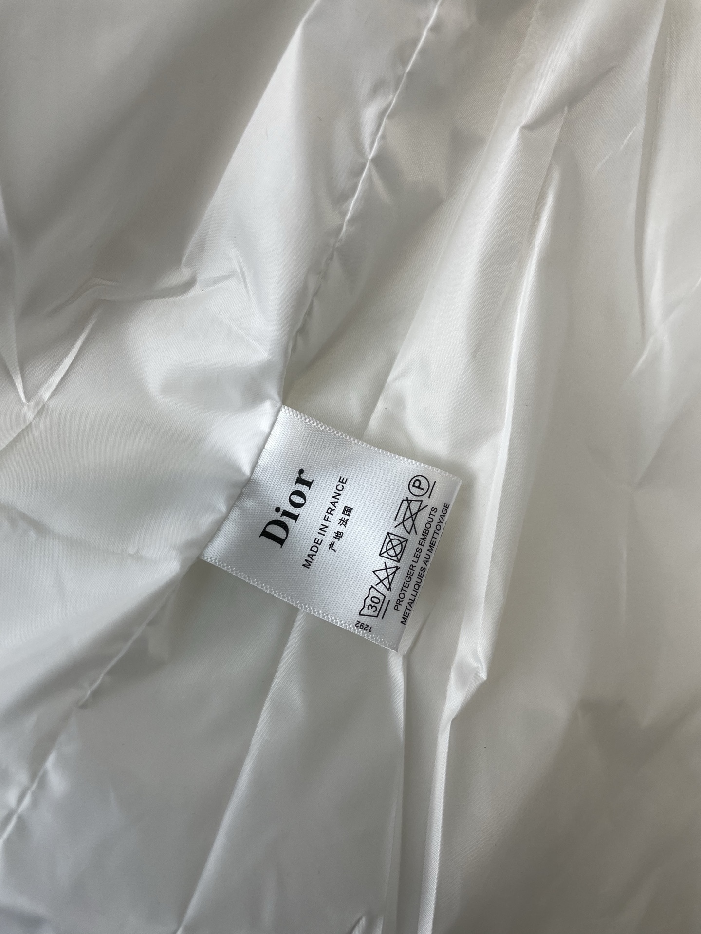 。羽绒服- Dior迪奥💥砸锅卖铁都要上的新款！最新时尚秋冬羽绒服。经典设计感与颜值爆棚的外套，品质更是