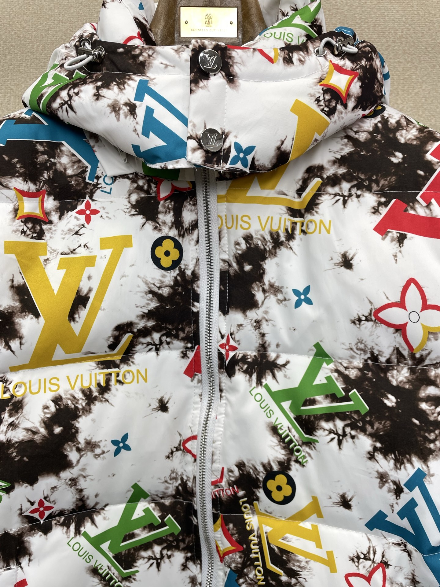 。羽绒服-Louis Vuitton路易威登💥砸锅卖铁都要上的新款！最新时尚连帽羽绒服。经典设计感与颜值