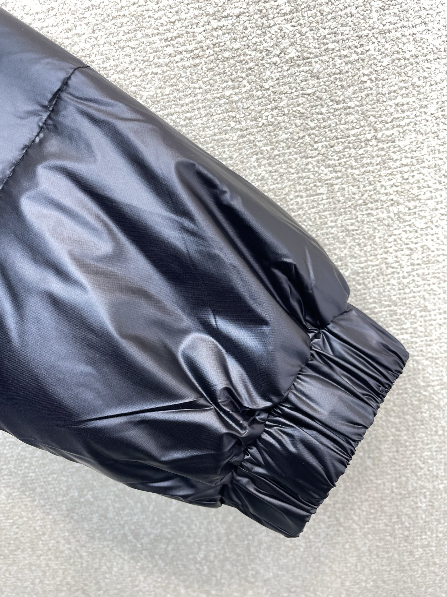 。羽绒服-Louis Vuitton路易威登💥砸锅卖铁都要上的新款！最新时尚羽绒服。经典设计感与颜值爆棚